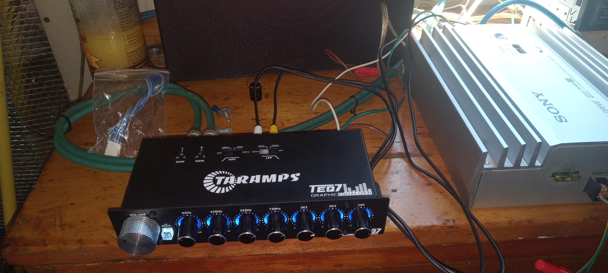Taramp's TEQ 7 Stereo 7-Band Graphic Equalizer RCA Input 2 Channels HPF and LPF Filters Mute Function Car Audio Mixer Equalizer EQ, Best Control for Car, Boat, Motorcycle - TEQ7 Blue customer photo 1