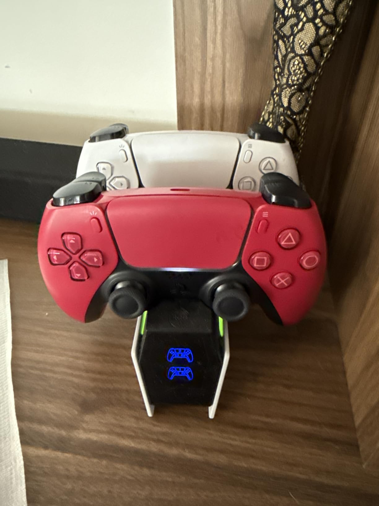 PS5 Controller Charger Station Compatible with PlayStation 5 Edge & Dual Controller customer photo 1