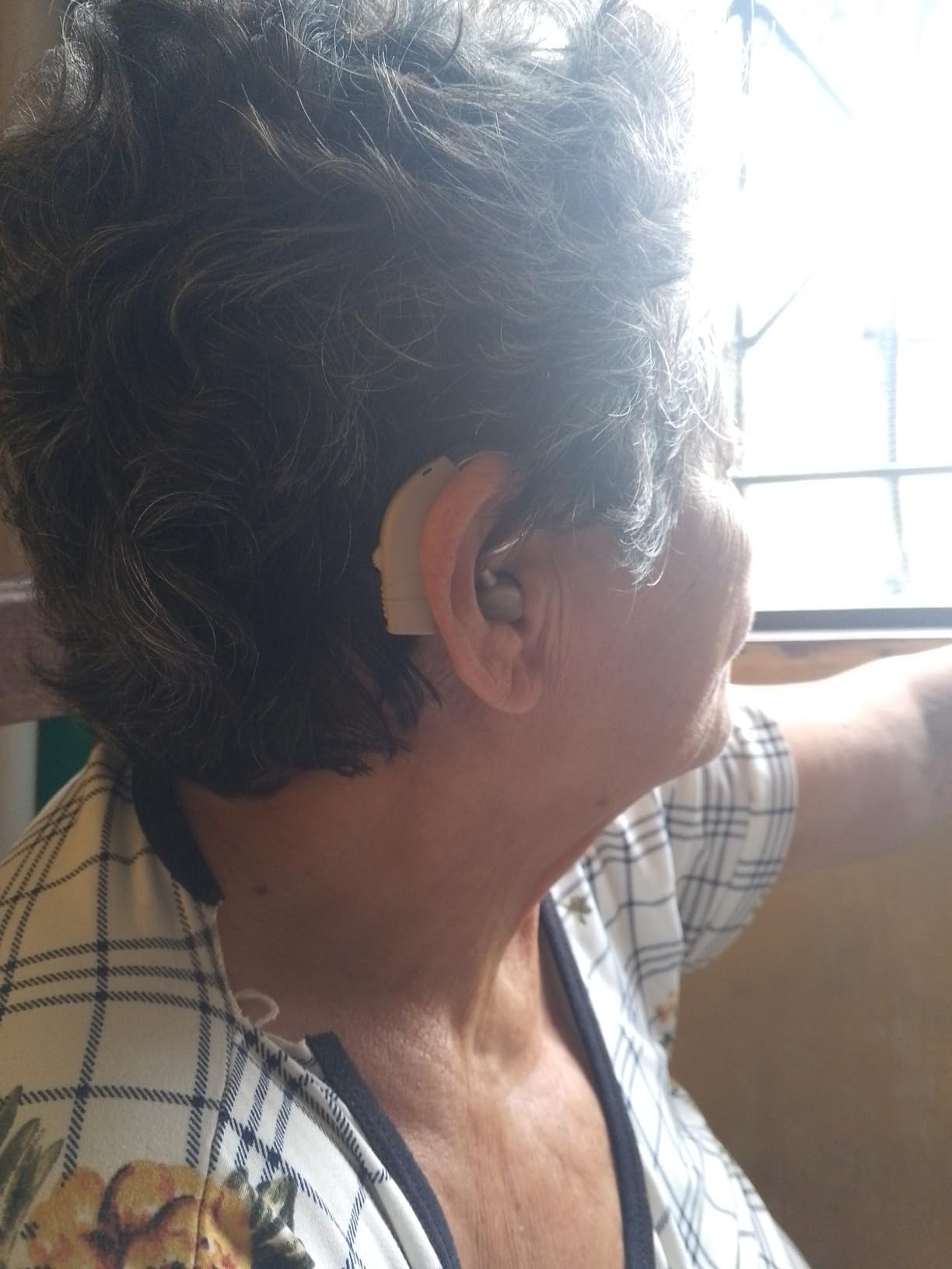 Hearing Aids for Seniors Rechargeable with Noise Cancelling, Behind-The-Ear Severe Hearing Loss Hearing Amplifier, Physical Adjustment Buttons, Up to 25 Hours customer photo 2