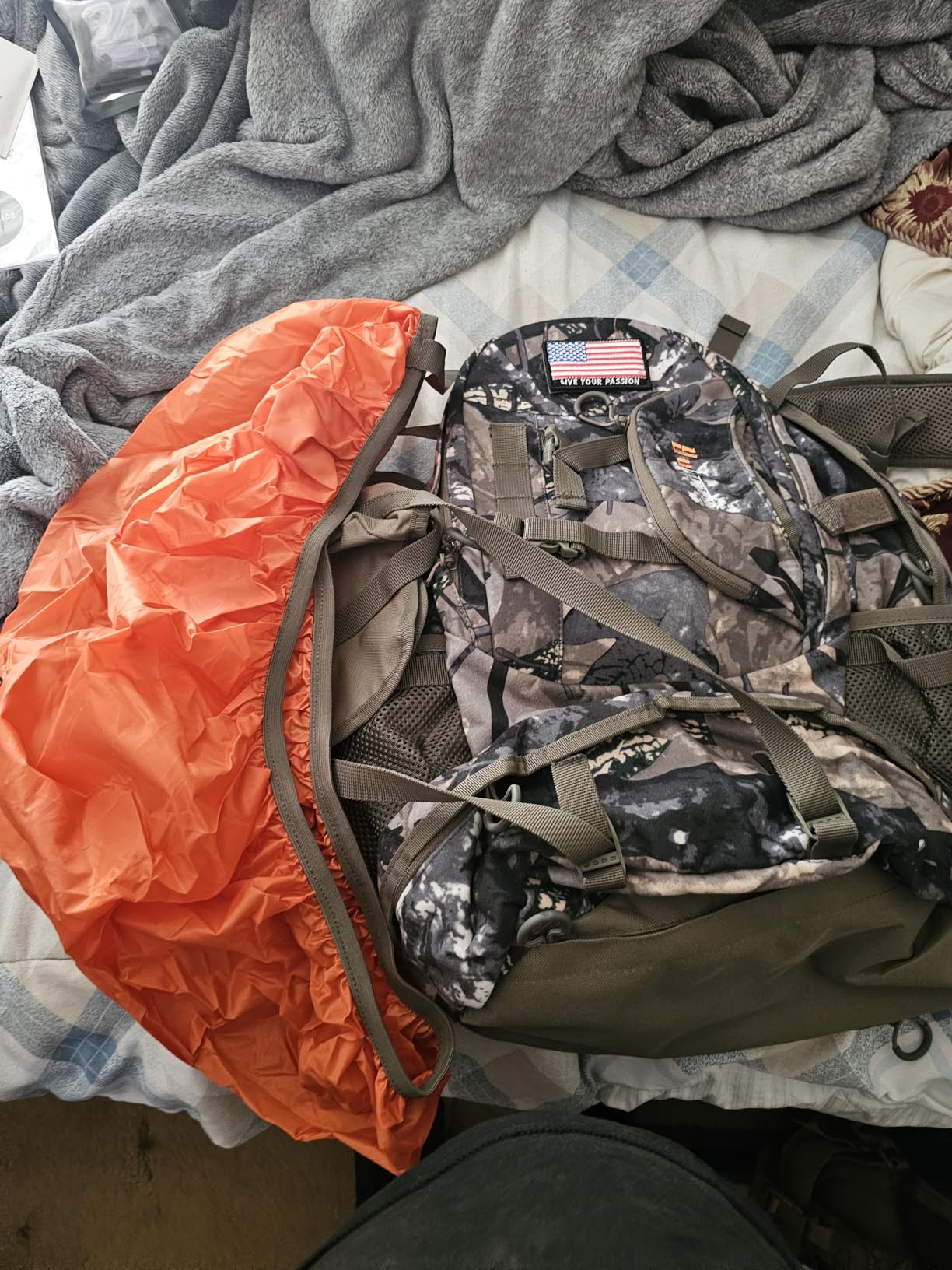 YVLEEN Hunting Backpack, Waterproof with Rain Cover, Detachable Waist Pack | Rifle and Bow Holders, Large Capacity Hunting Gear Bag, Breathable Back Support, 90° Easy-Access Front Pocket customer photo 2
