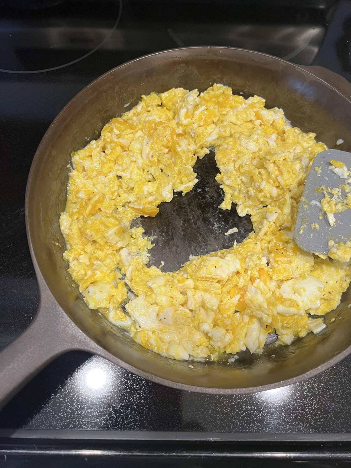 Field Company No.12 Extra-Large Cast Iron Skillet - 13.4-Inch Pre-Seasoned Pan for 6-8 Servings, Lighter & Smooth, Made in USA customer photo 2