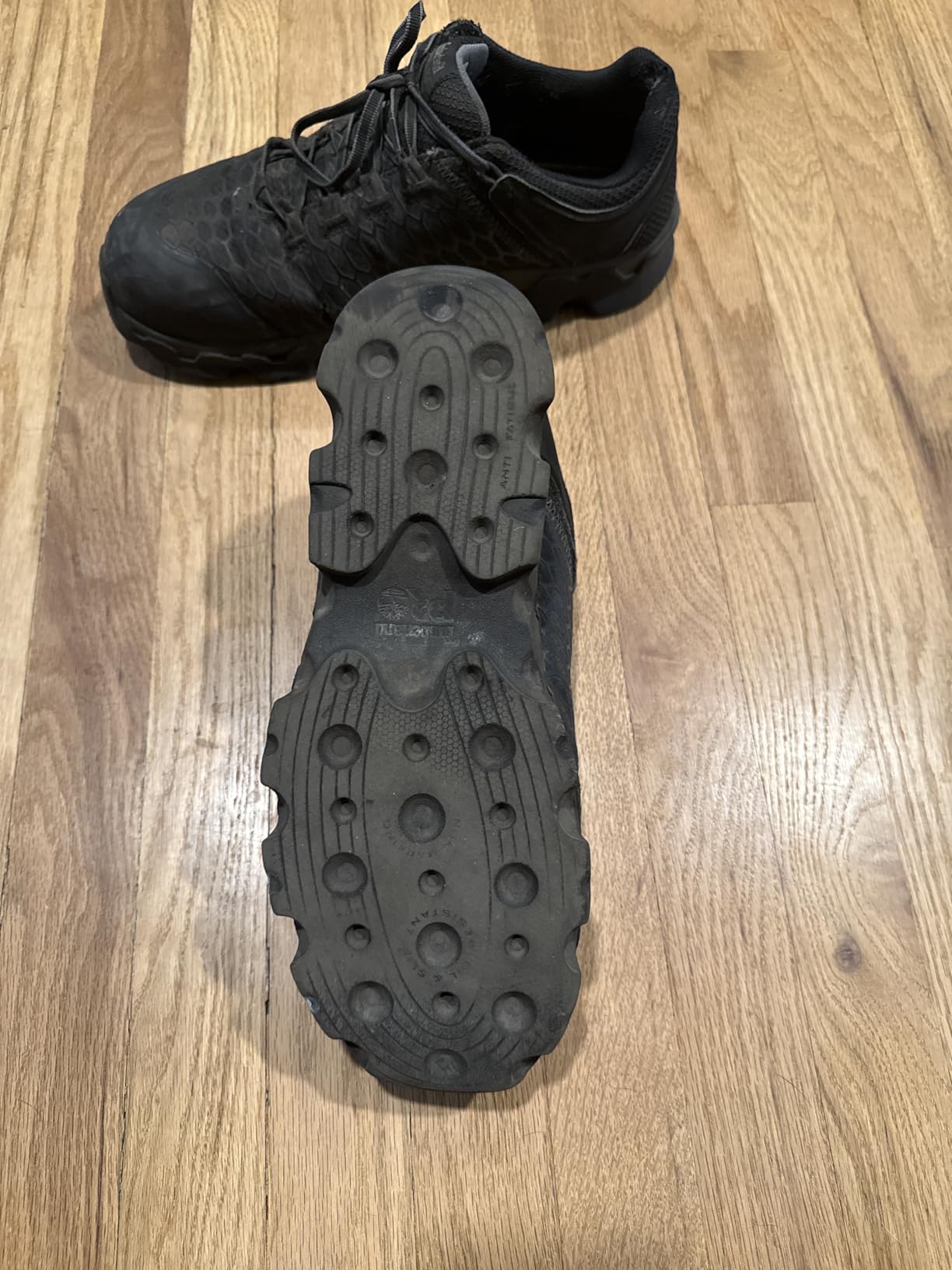 Timberland PRO Men's Powertrain Sport Alloy Safety Toe Industrial Athletic Work Shoe, Black/Orange-2024 New, 10.5 customer photo 2