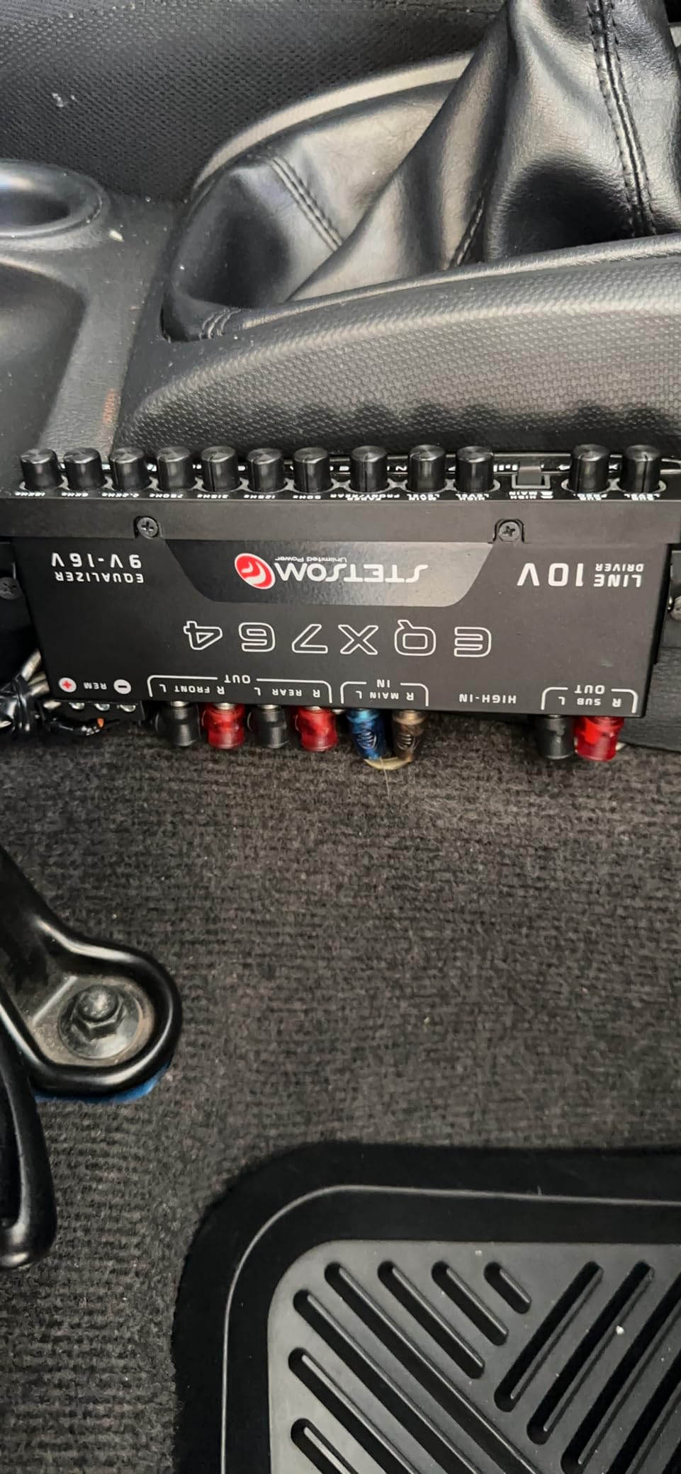 Stetsom EQX764-7 Band Equalizer, Pre-Amp Car Audio Graphic Equalizer with 4 Inputs (RCA & High) 6 Outputs, 10v Line Driver to Avoid Noise and Dedicated Sub Controls customer photo 1
