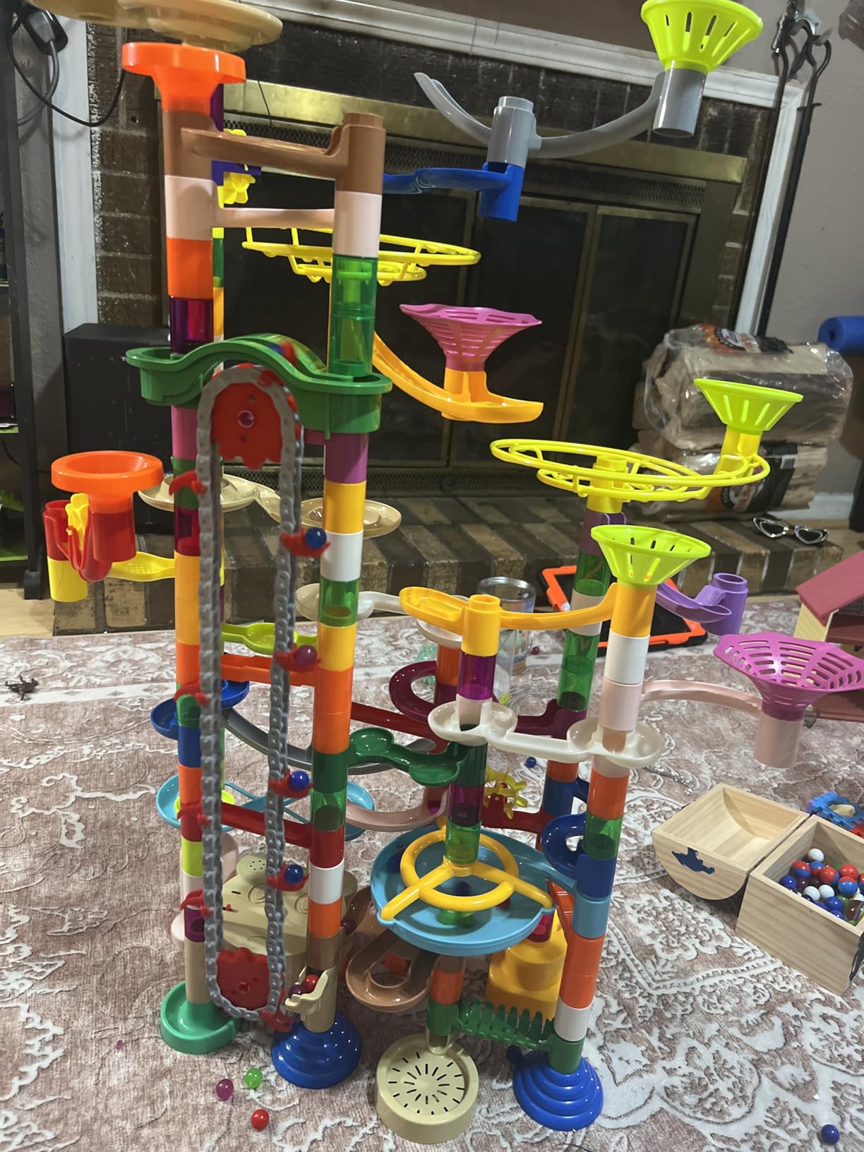 JOYIN 236Pcs Glowing Marble Run with Motorized Elevator- Construction Building Blocks Toys with 30 Glow in The Dark Plastic Marbles, STEM Toy for Boys and Girls, Birthday Gift, Easter Basket Stuffers customer photo 1