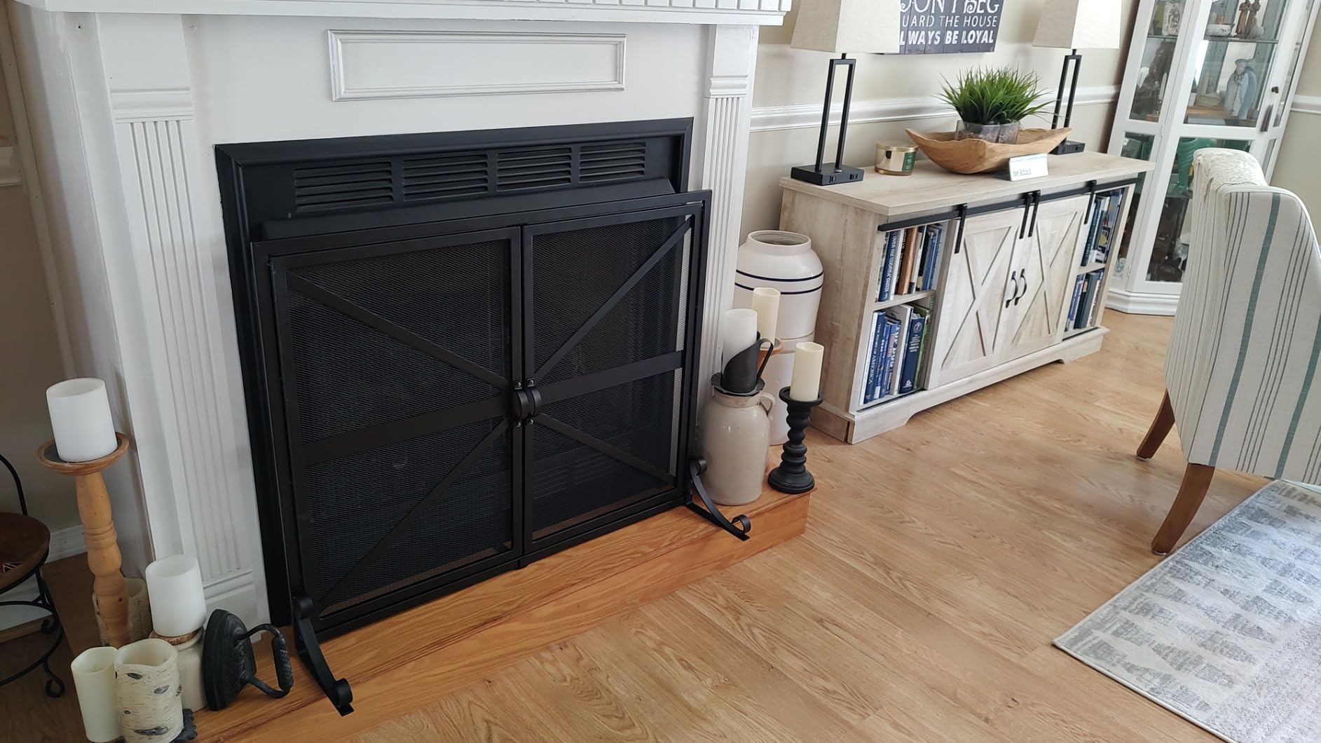 Fire Beauty Wrought Iron Fireplace Screen with Doors, Fire Spark Protector | Smooth Pinch-resistant Hinge Structure, Improved Safety Design, Wear-resistant Iron Frame, Versatile Home Fit customer photo 2