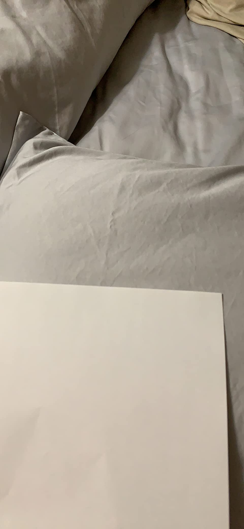 SUPREME ELEGANCE Cotton Rich 600 Thread Count Queen Sheets Set, Fresh Ivory, 4 Pieces Sateen Sheets Set, Includes 16