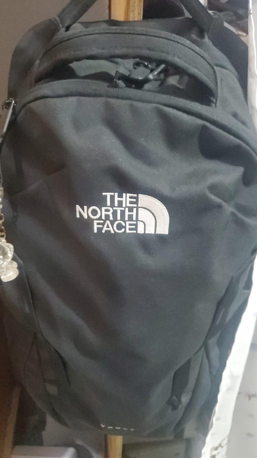 The North Face Vault Everyday Laptop Pack, Mid Gy Dk Hth/TNF Blk-NPF, OSFA customer photo 1