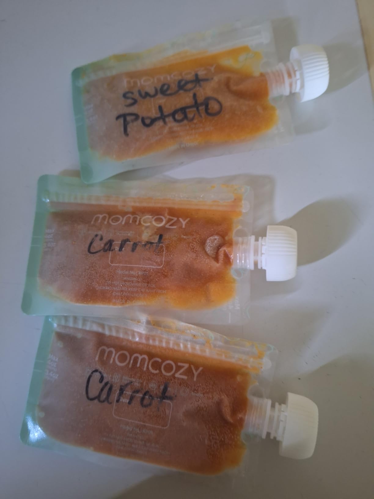 Momcozy Squeeze Station | Baby Food Maker, Pouch Filler for Homemade Baby Puree, BPA-Free, Dishwasher Safe, with Reusable Baby Food Pouches for Toddlers customer photo 1