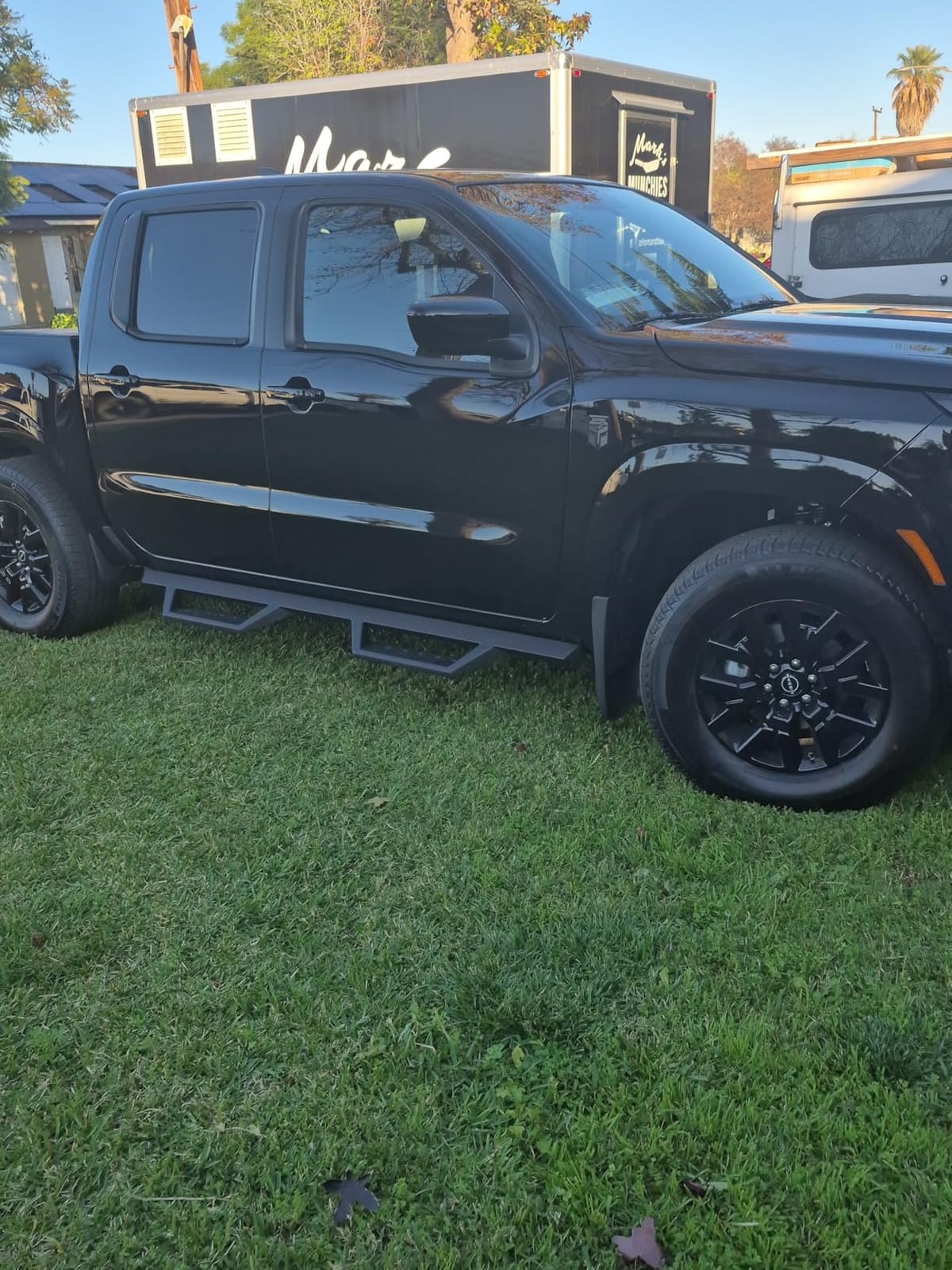 Tyger Auto LanderX Running Board Compatible with 2005-2026 Nissan Frontier | Crew Cab | TG-LX3N82398 | Drop Step Side Step Rail Nerf Bars customer photo 2