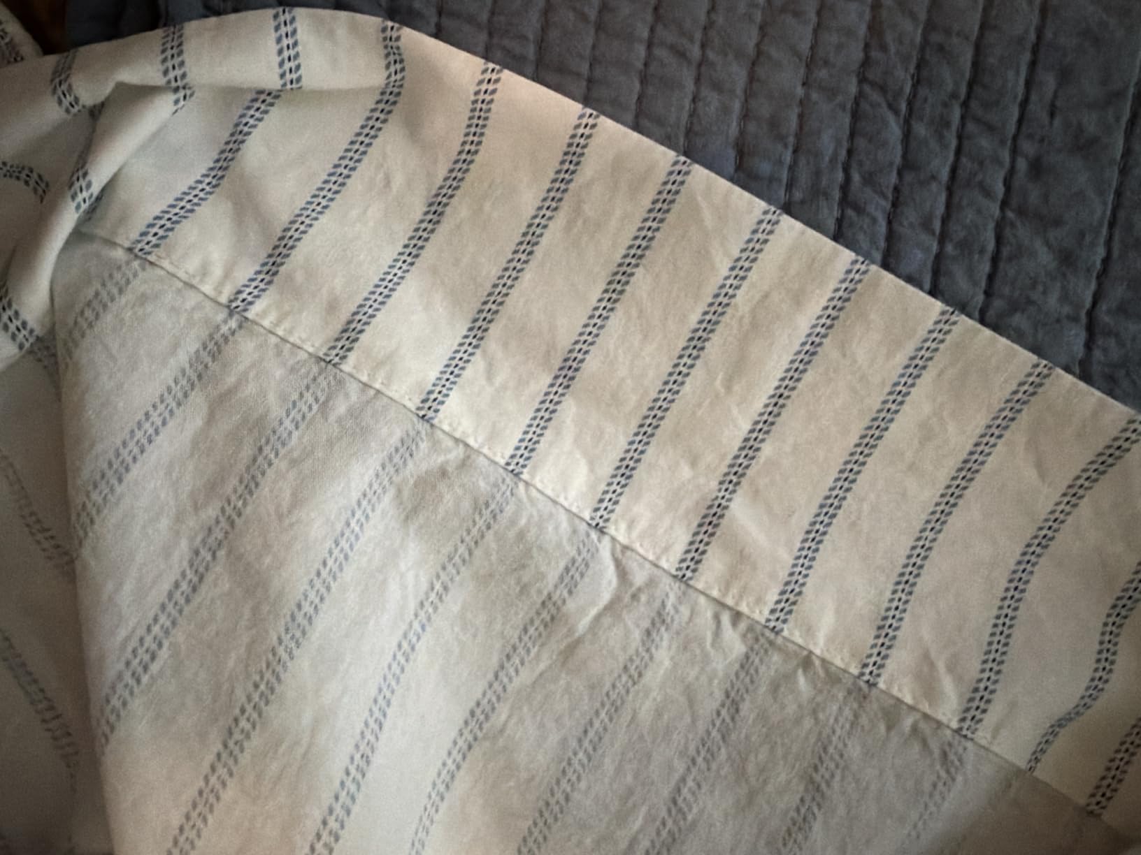 Eddie Bauer - Queen Sheet Set with Fitted Sheet & Pillowcases, 100% Cotton Percale Bedding, Crisp & Cool, Deep Pocket, Essential Stripe White customer photo 2