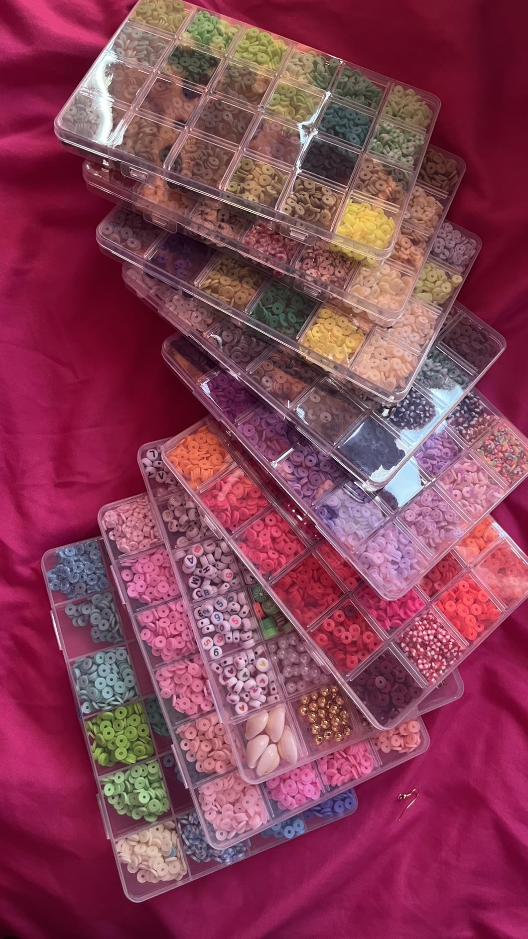 Redtwo 30000 Pcs Clay Beads Bracelet Making Kit, 9 Boxes 192 Colors Friendship Bracelet Kit Flat Polymer Clay Beads for Jewelry Making, Crafts Gift for Girls Ages 6-12 | 9 Boxes Polymer Clay Beads for Jewelry Making, Friendship Bracelet Kit Holiday Gifts for Girls Adults customer photo 2