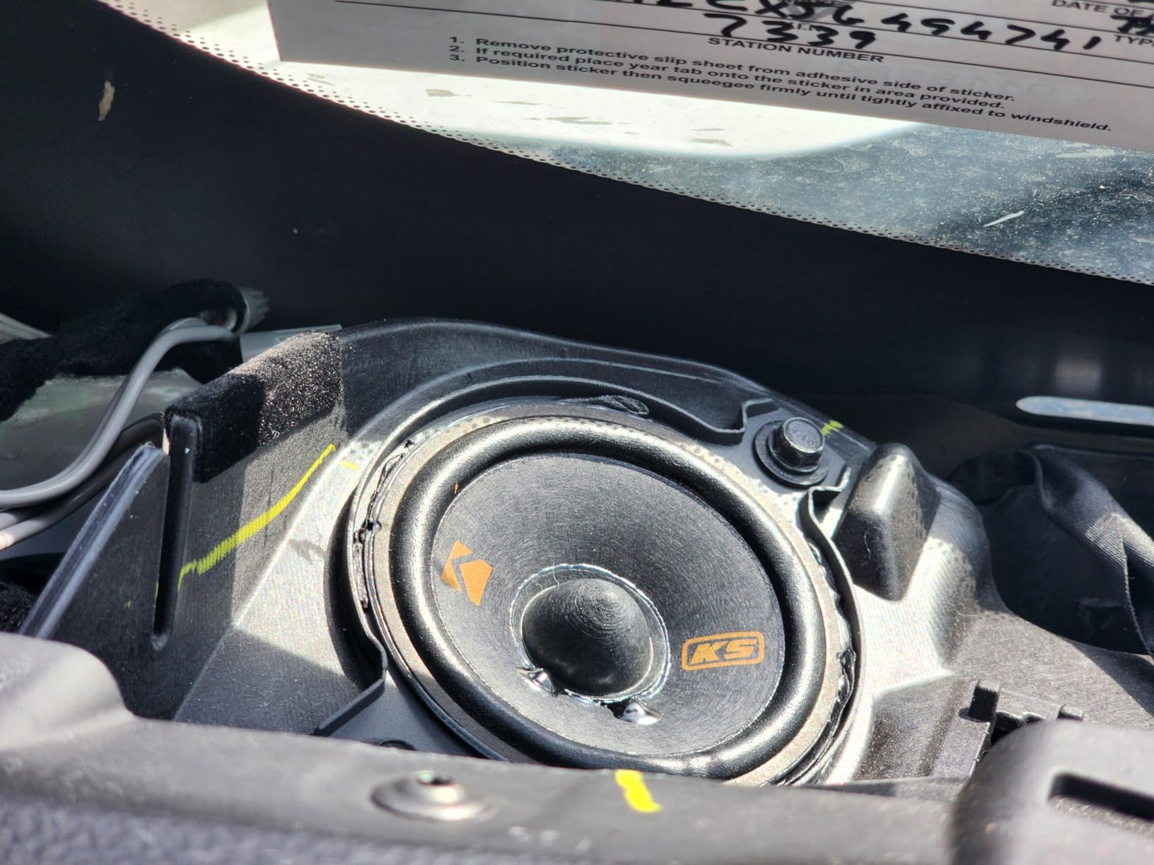 KICKER 51KSC69304 KS-Series 6x9 3-Way Speakers with 1