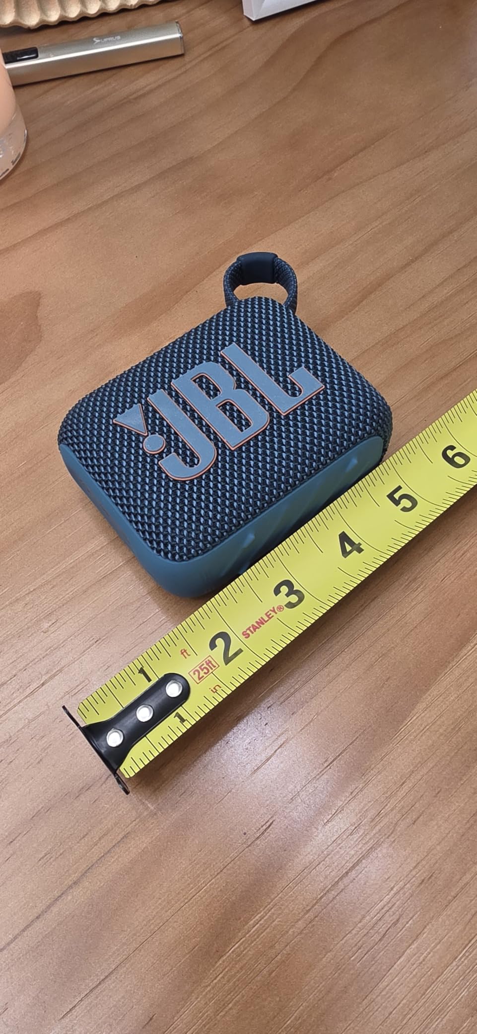 JBL Go 4 - Ultra-Portable, Waterproof and Dustproof Bluetooth Speaker, Big JBL Pro Sound with Punchy bass, 7-Hour Built-in Battery, Made in Part with Recycled Materials (Purple) customer photo 2