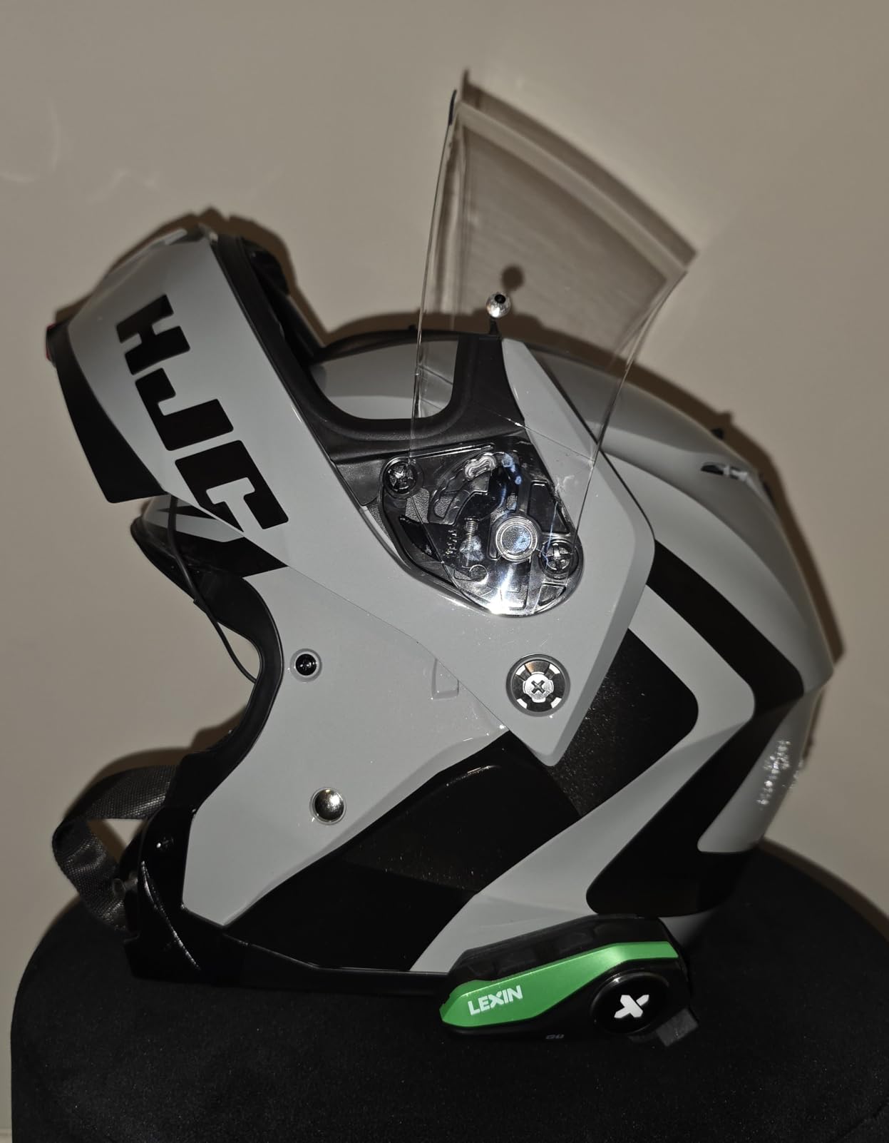 LEXIN G1 Motorcycle Bluetooth Headset, 40mm Helmet Speakers, Dual Mics | Hands-Free Calls, Music & GPS, IP67 Waterproof, 800mAh Battery, 4 Interchangeable Faceplates, Universal Helmet Fit customer photo 2