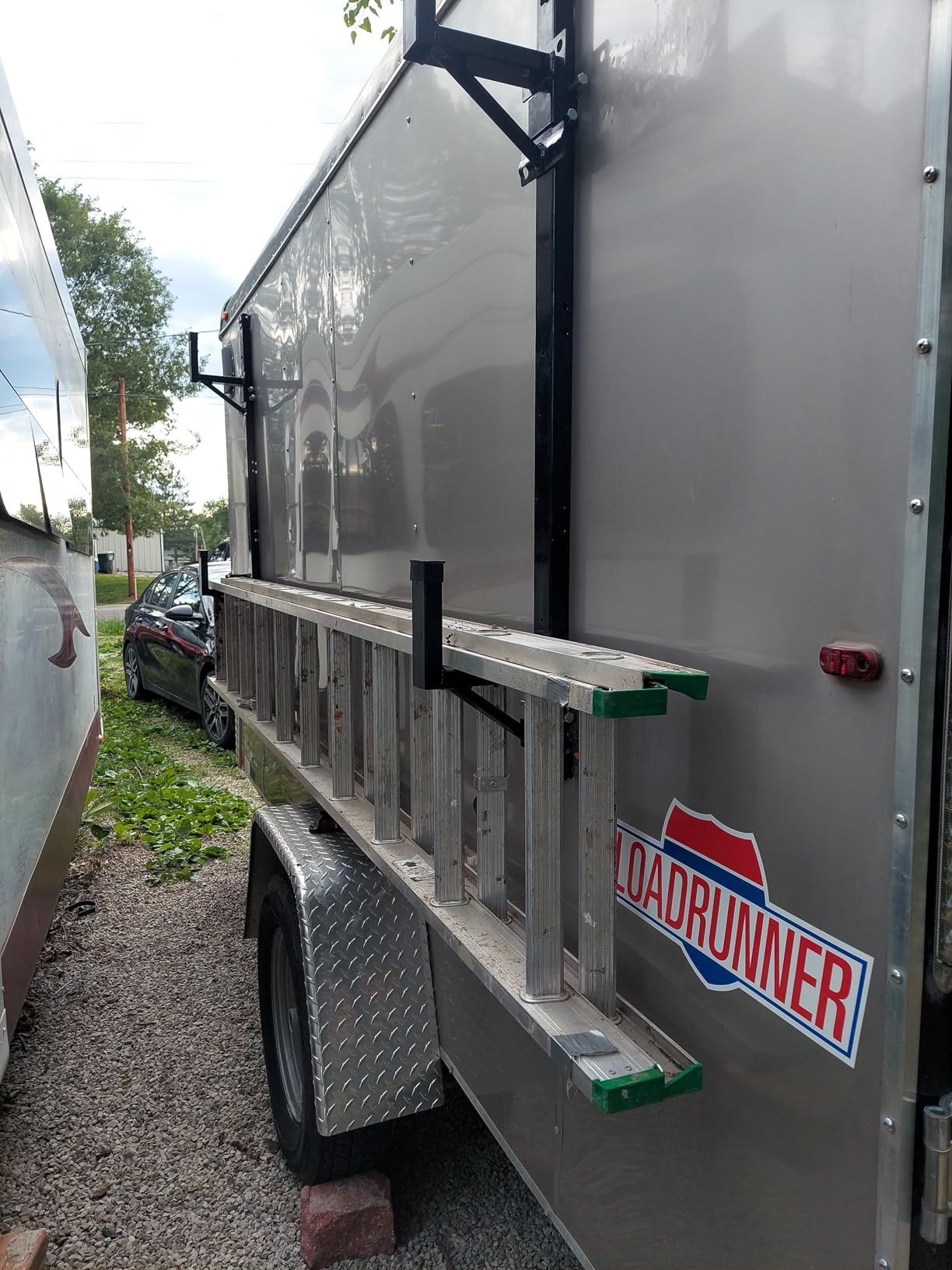 Side Mount Ladder Rack For Open/Enclosed Trailer, 300 lbs Capacity | Adjustable Heavy Duty Steel, Powder Coated, Carry 2 Ladders customer photo 2