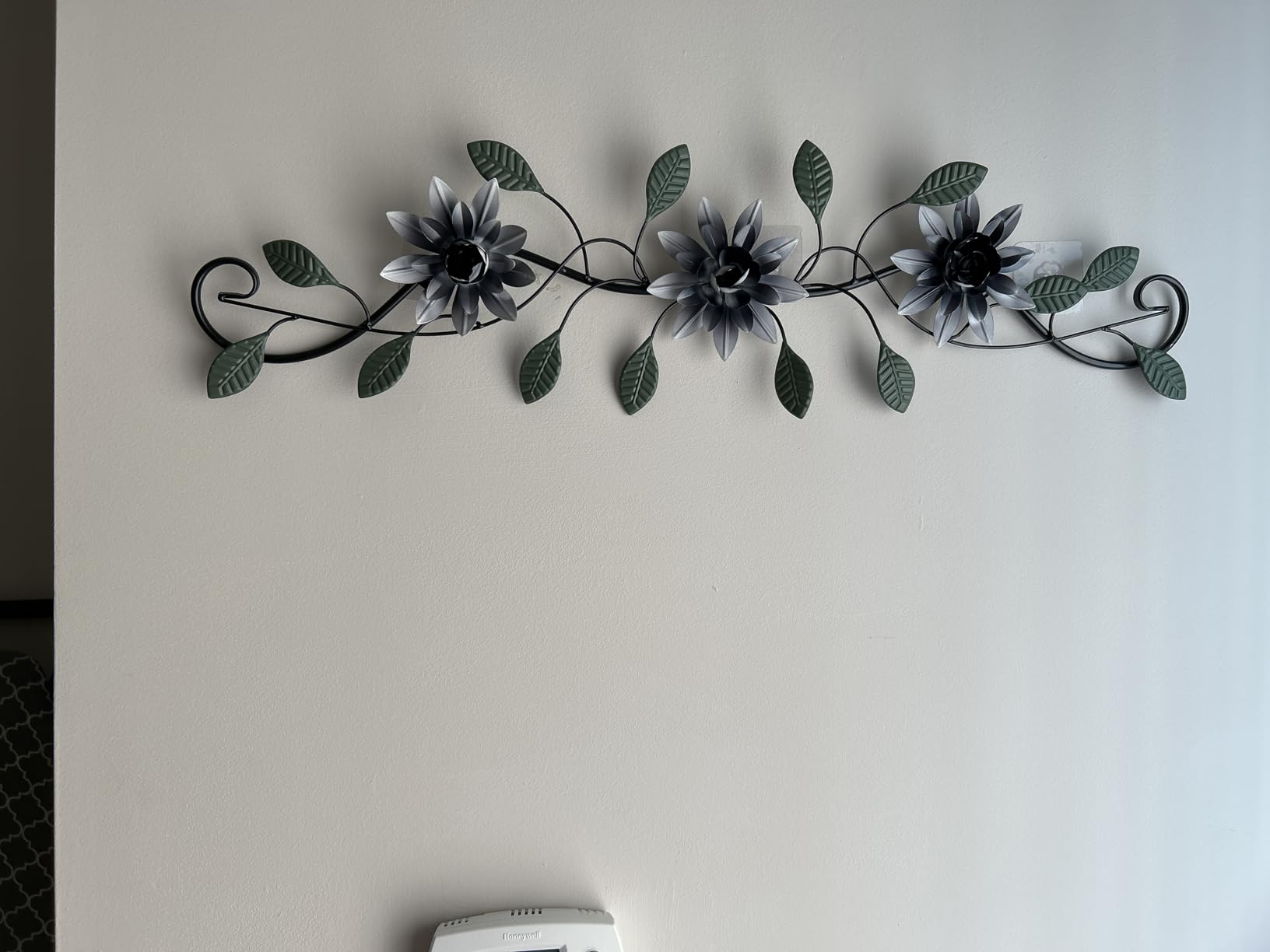 KHJCXS Metal Wall Art Modern Minimalist Metal Flowers Indoor Decor Horizontal Wall Art Iron Artwork customer photo 2