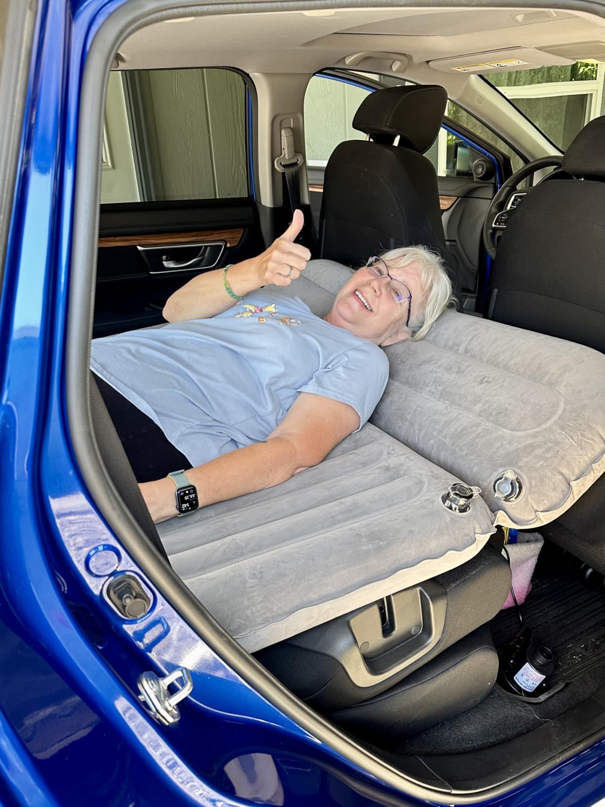 KMZ SUV Air Mattress Thickened and Double-Sided Flocking Travel Camping Bed with 2 Pillows & Electric Pump Dedicated Mobile Cushion Inflatable Bed for SUV Trunk and Rear Seat (Dark Gray) customer photo 1