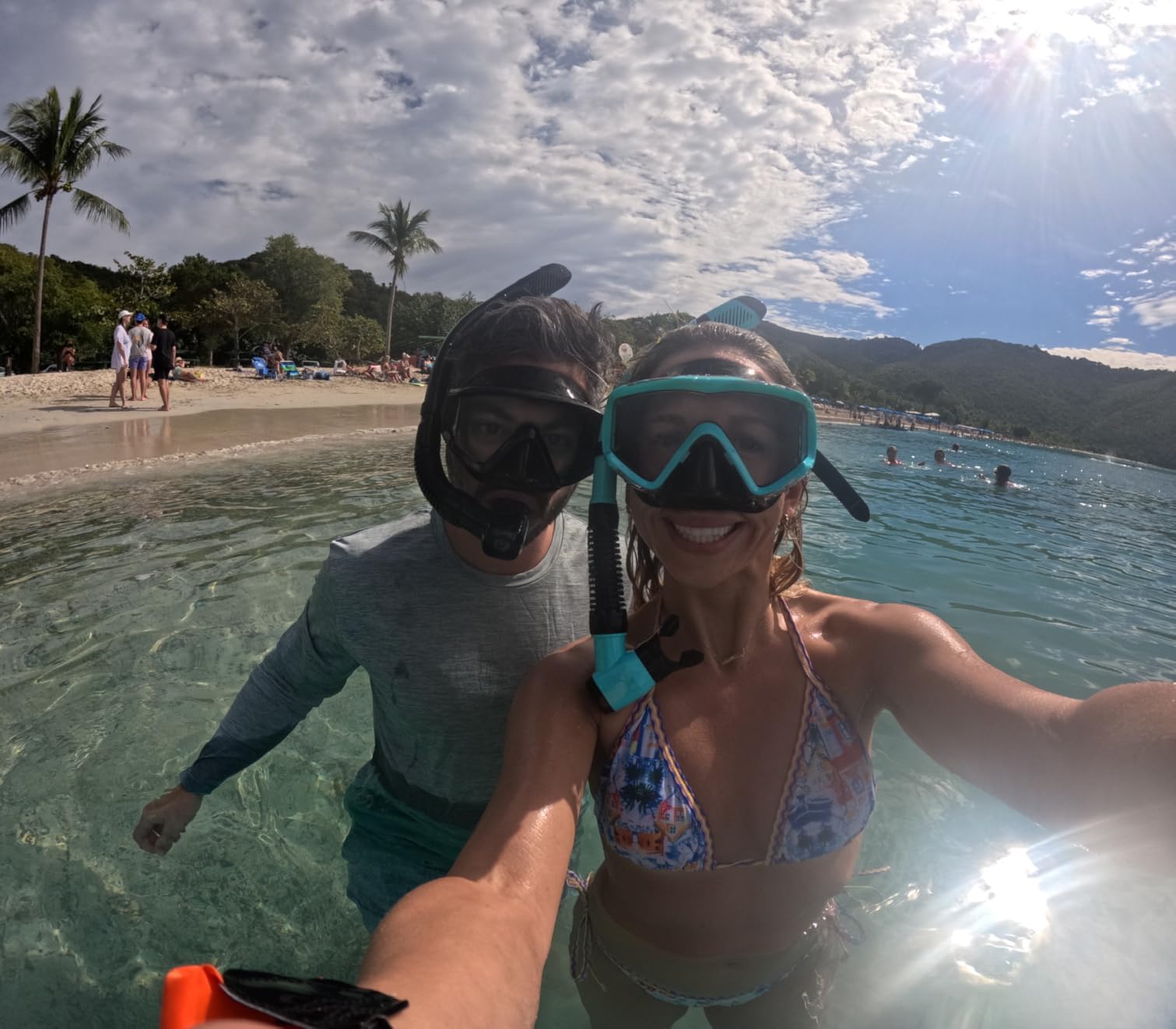 Aegend Snorkeling Gear for Adult Kid - Anti-Fog Mask with Top Dry Valve customer photo 1