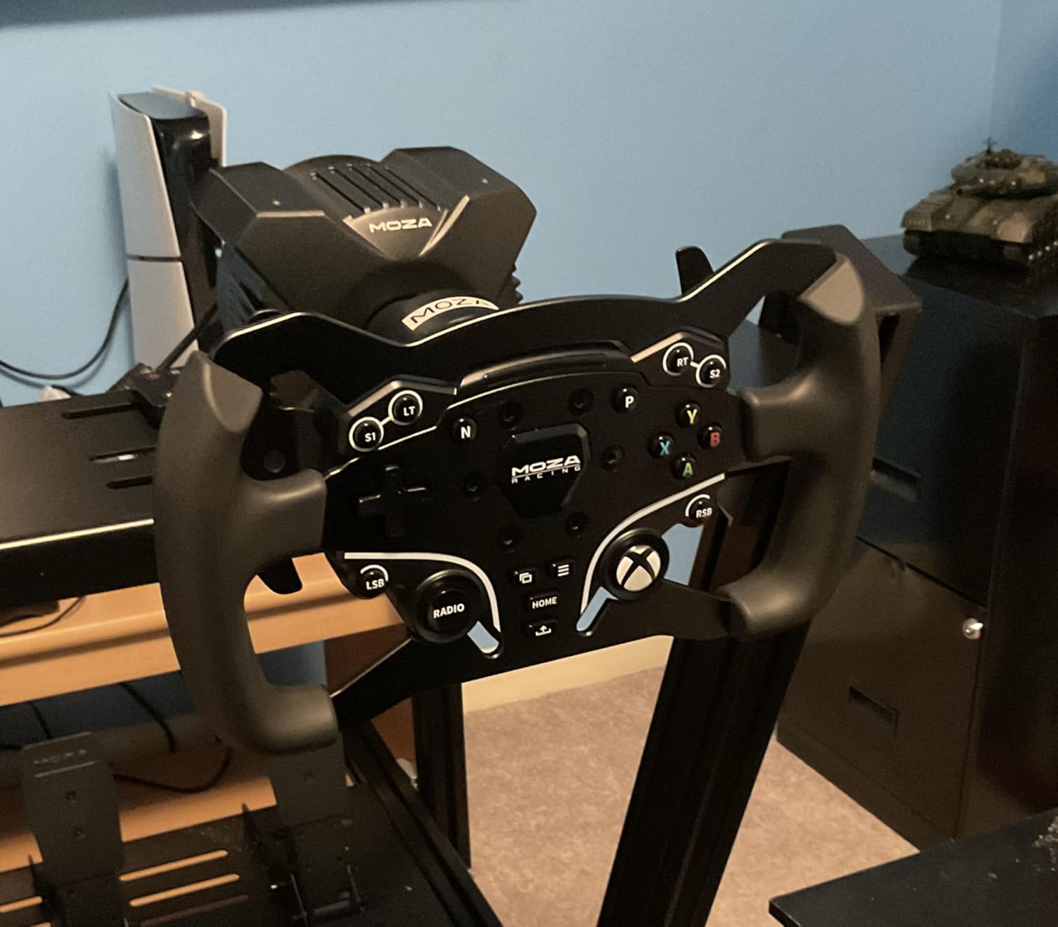 MOZA R3 Racing Wheel and Pedals Bundle for Xbox & PC, 3.9Nm DD Servo Motor With Aviation-Grade Aluminum Construction, Durable ISF PU Grips 11-inch Racing Wheel, SR-P Lite Dual Pedals customer photo 2
