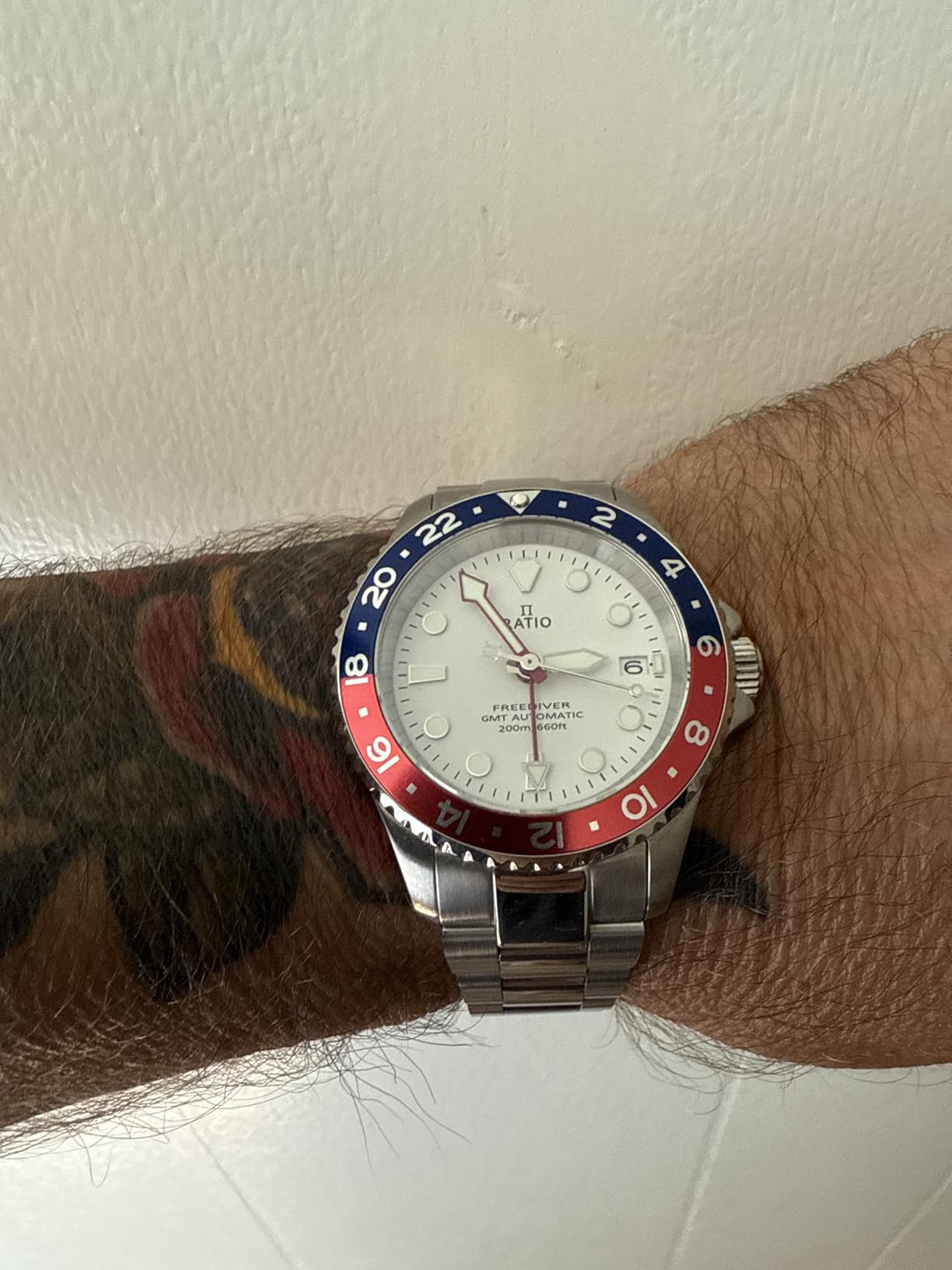 FreeDiver Dive Watch Sapphire Crystal GMT Rotating Bezel Automatic Diver Watch 200M Water Resistant Diving Watch for Men customer photo 1