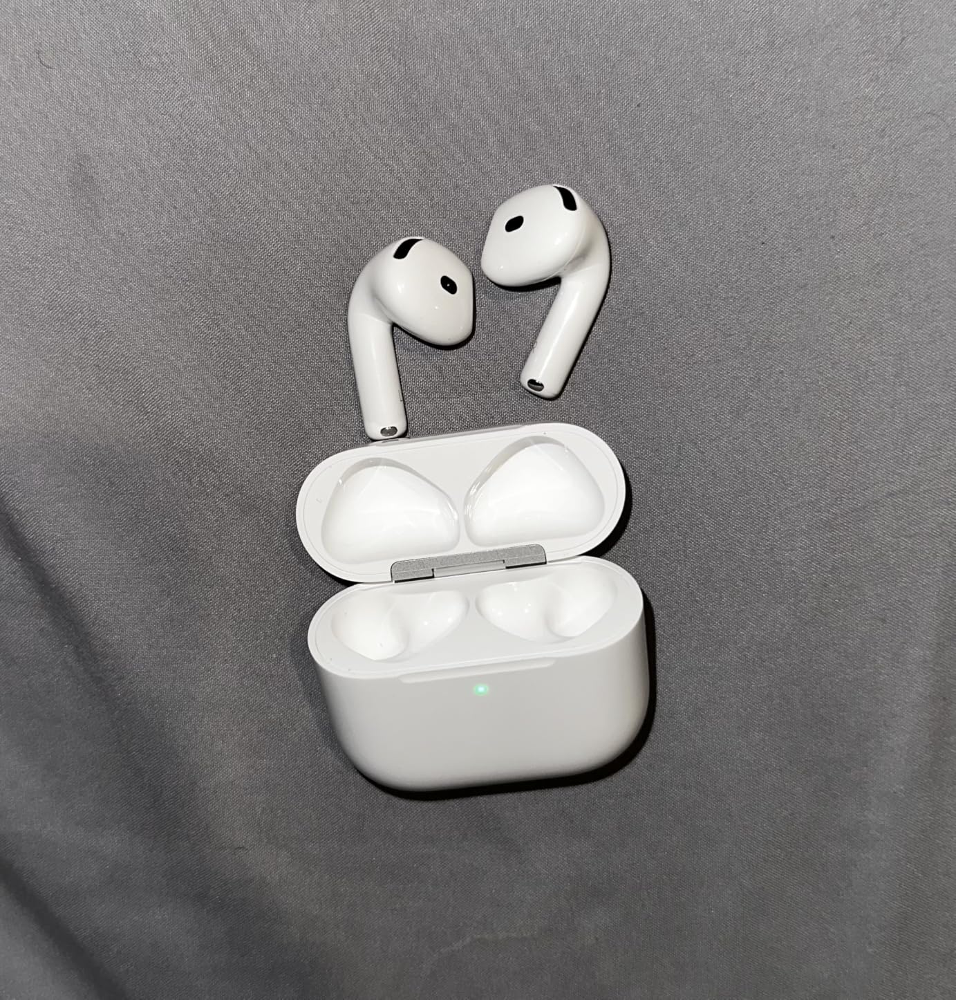 Apple AirPods 4 Wireless Earbuds | Bluetooth Headphones, Personalized Spatial Audio, Sweat & Water Resistant, USB-C Charging Case, H2 Chip customer photo 2