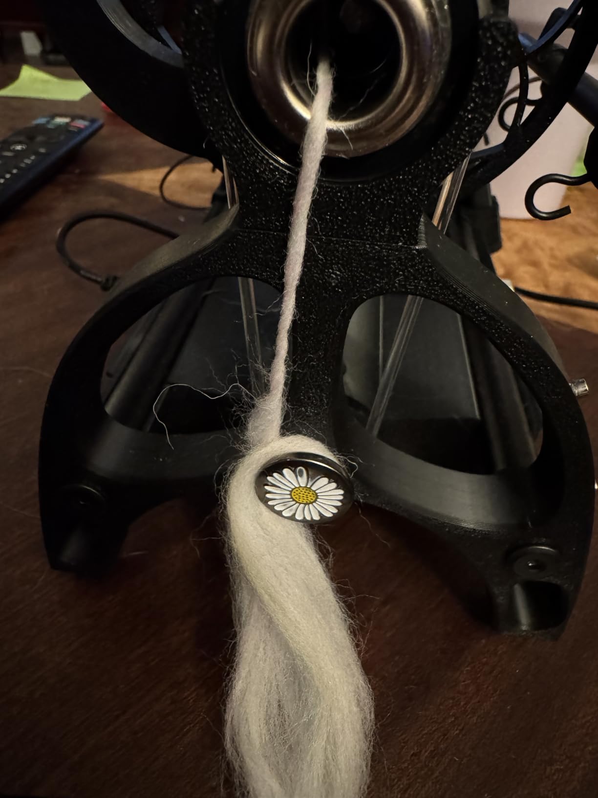 Electric Yarn Spinner Kit with Foot Controller & 3 Bobbins, Small Yarn Winder with Forward & Reverse customer photo 1