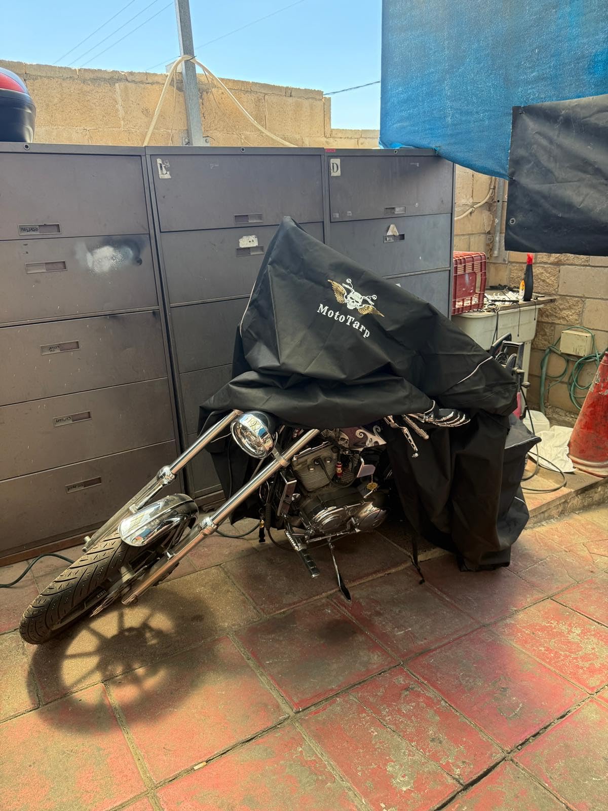 600D Heavy-Duty Waterproof Motorcycle Cover for Outdoor Storage - All-Season Weather Protection with Air Vents, Heat-Resistant Fabric, Wheel Lock Slots & Reflective Strips customer photo 1