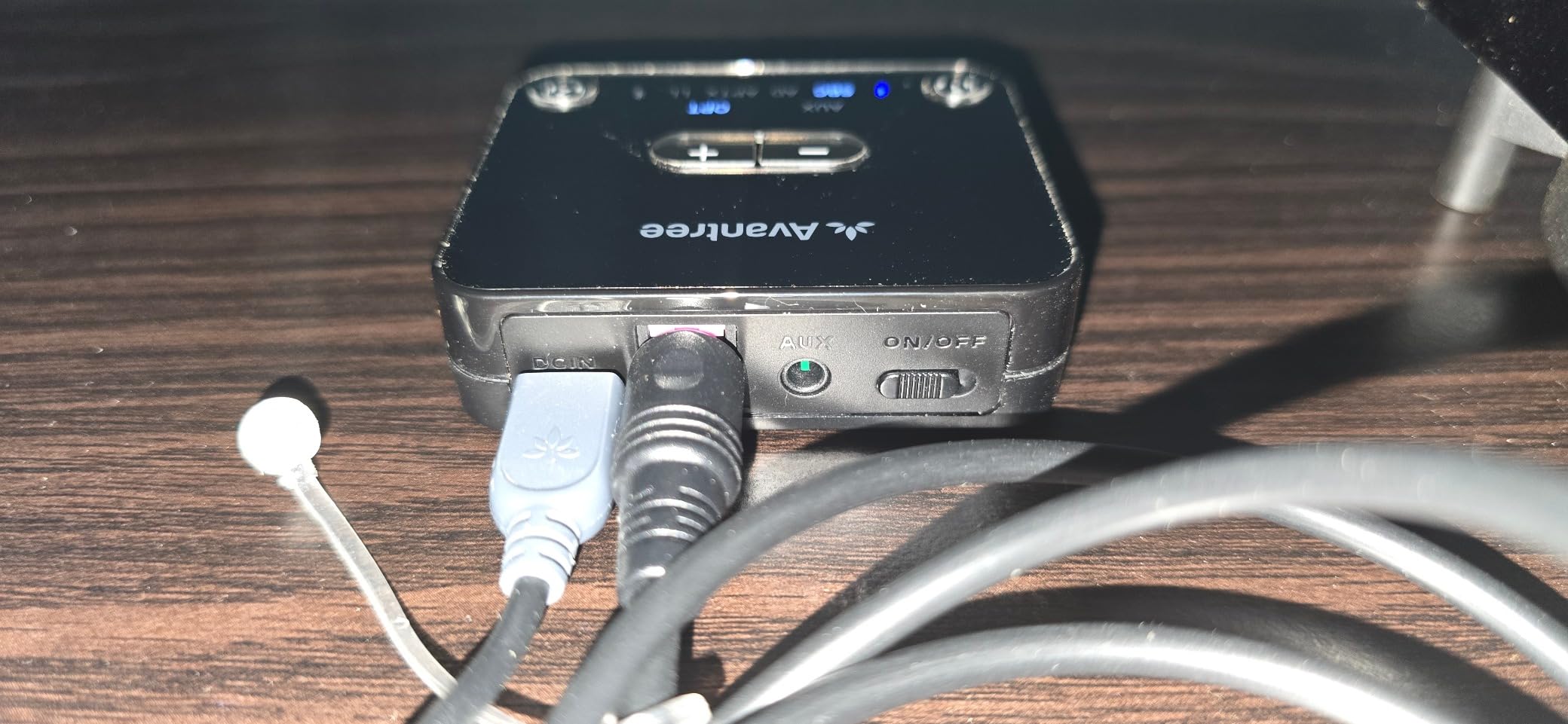 Avantree Audikast 3 - Bluetooth TV Transmitter for 2 Headphones | aptX Adaptive, Volume Control and 100ft Long Range; Works with Optical or AUX TVs, Not Compatible with HDMI-Only TVs. customer photo 2