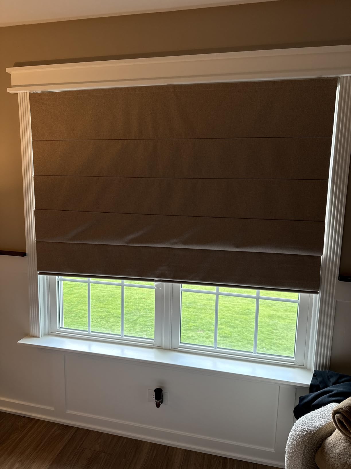 BERISSA Blackout Roman Shades for Windows Cordless, Pull Down Linen Fabric Roman Blinds, Privacy Window Shades for Door Windows, Bedroom, Office, Easy to Install, Light Brown, Custom Size customer photo 2