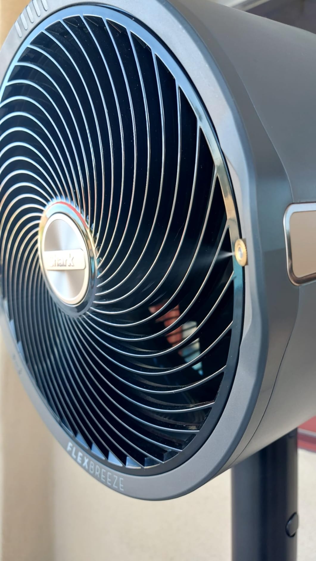 Shark FlexBreeze Pro Mist Fan, Indoor & Outdoor Oscillating Cooling Fan with Misting for Home & Patio, Floor & Tabletop, Portable Cordless & Corded, 24Hr Battery, Remote, Charcoal Grey, FA302 customer photo 1