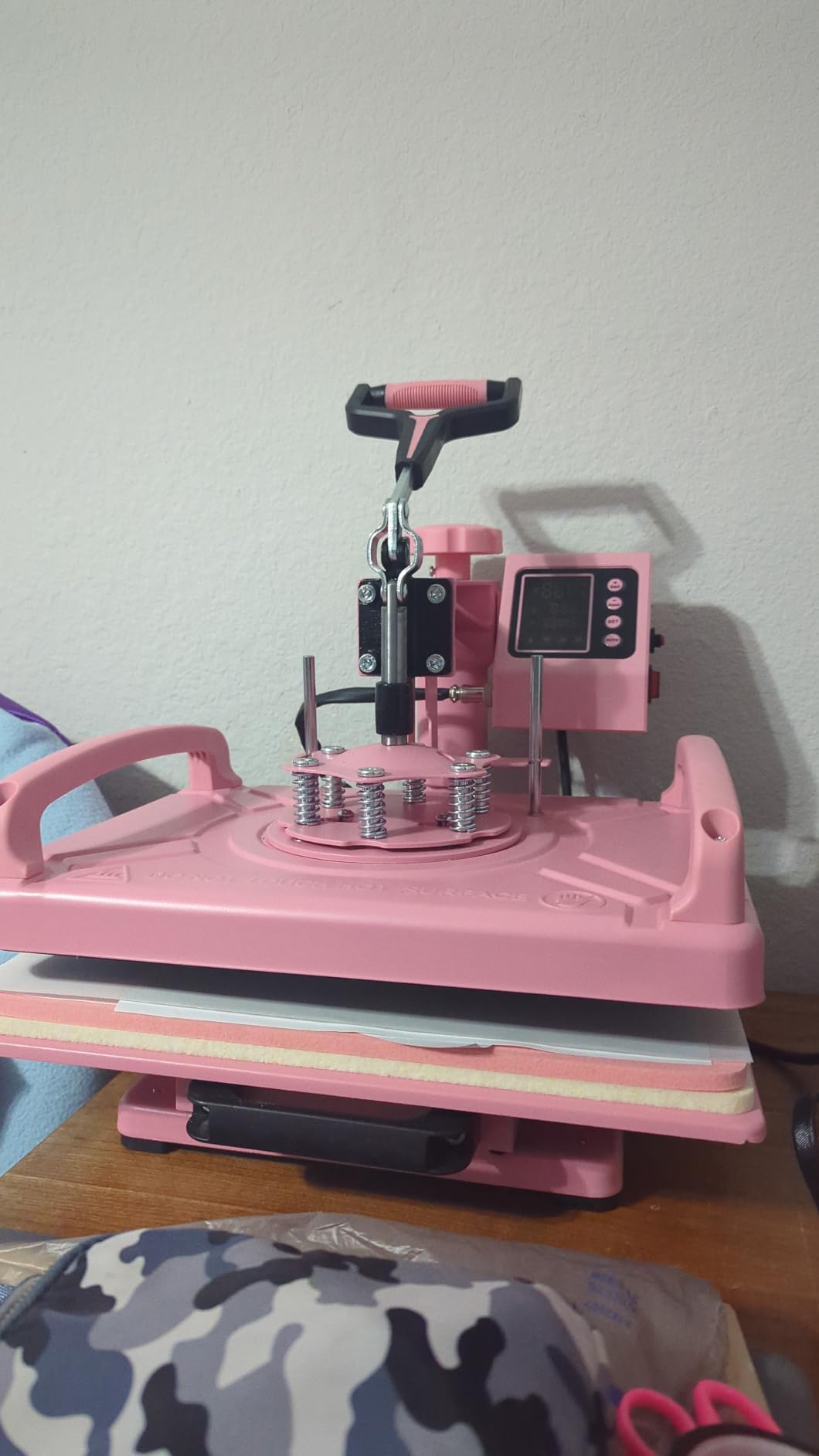 Leomru 5 in 1 Heat Press Machine 12x15 Inch, Heat Press Machine for T Shirts Hat Cap Mug Plate 360° Swing Away, Sublimation Heat Press Heat Transfer Machine W/ 30OZ Tumbler Press Pink customer photo 2