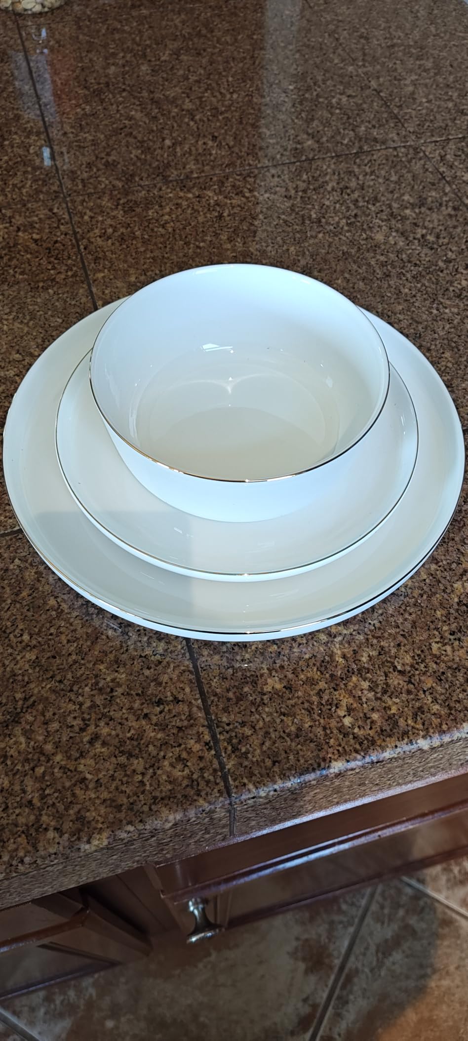 Mikasa Samantha Gold Bone China Chip Resistant 12 Piece Dinnerware Set, Service for 4 customer photo 2