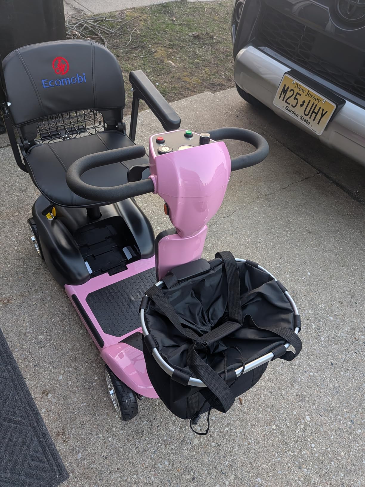 20 Miles 4 Wheels Mobility Scooter for Seniors/Adults Up to 300LBS,350W Electric Wheelchair Detachable Lithium Battery,Dual Baskets,Rotating Seat,with Taillight, USB Charging, Red 18AH customer photo 1
