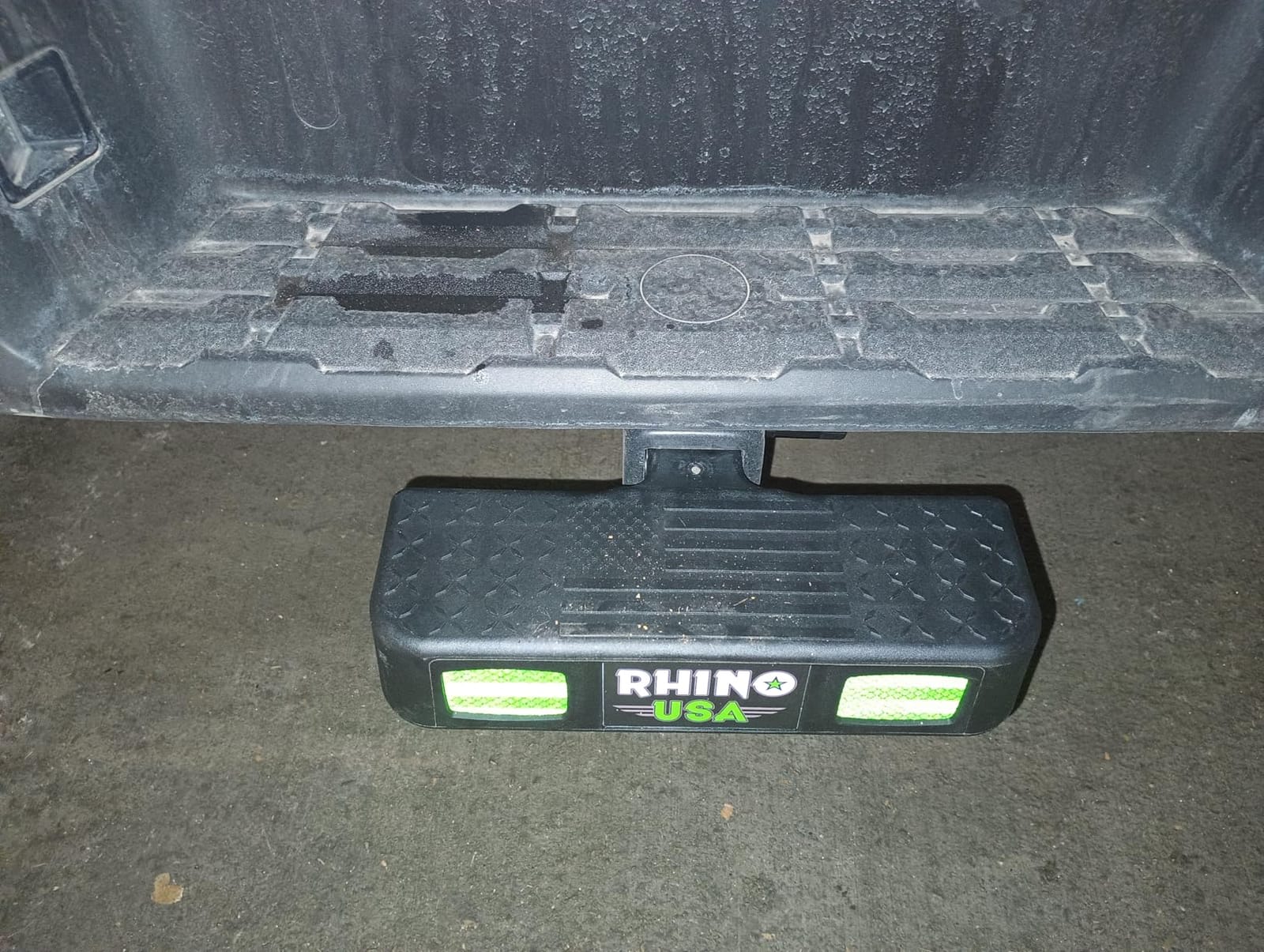 Rhino USA Tow Hitch Step (2in Receiver) - Anti-Slip Grip, Bumper Guard | Reflective material & Bumper Protection for Trucks, SUVs & More. Locking Trailer Hitch Pin Included, Anti-Slip Grip. customer photo 2