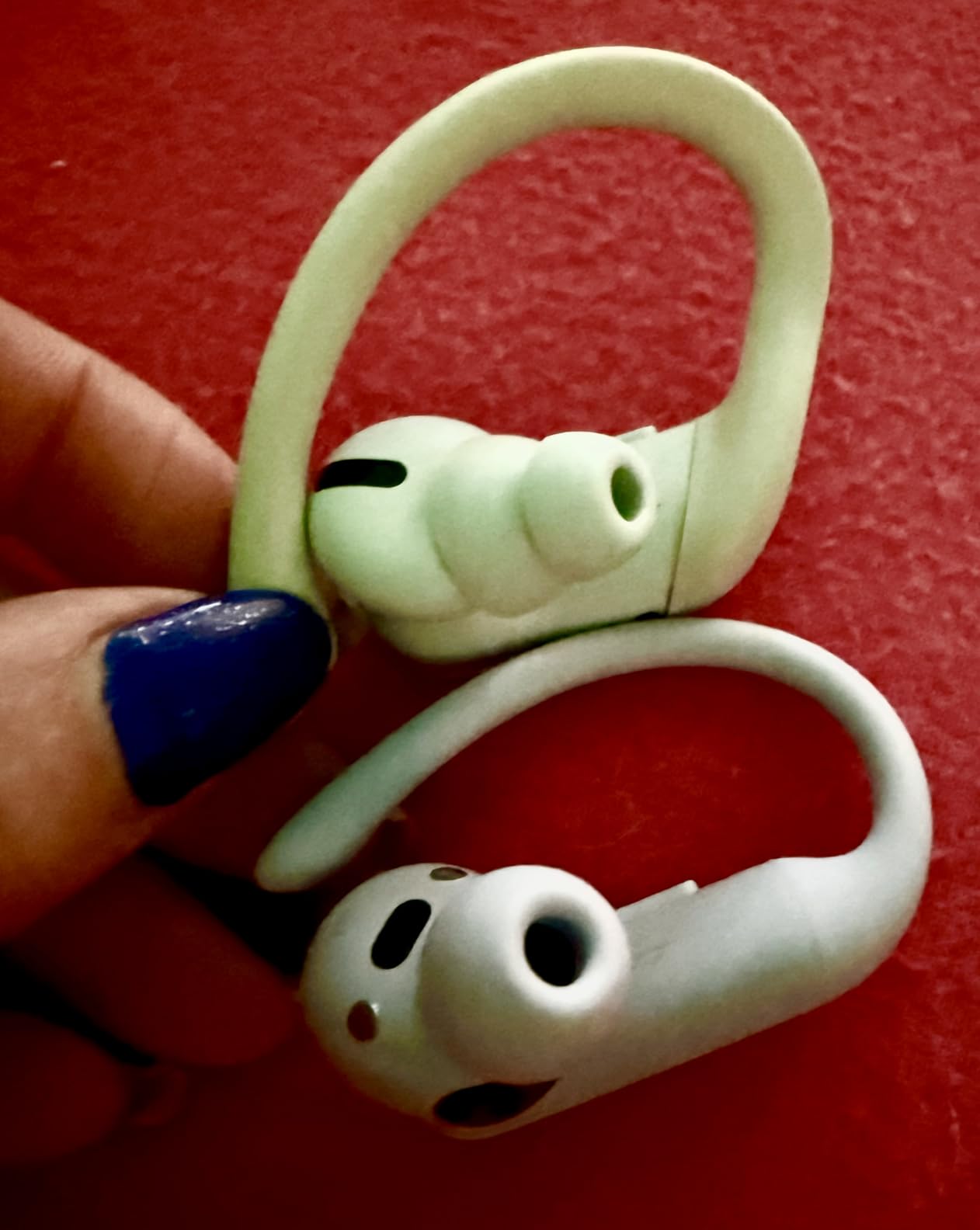 Beats Powerbeats Pro 2 - Wireless Noise Cancelling Workout Earbuds with Secure-Fit Earhooks, Heart Rate Monitoring - Quick Sand customer photo 1