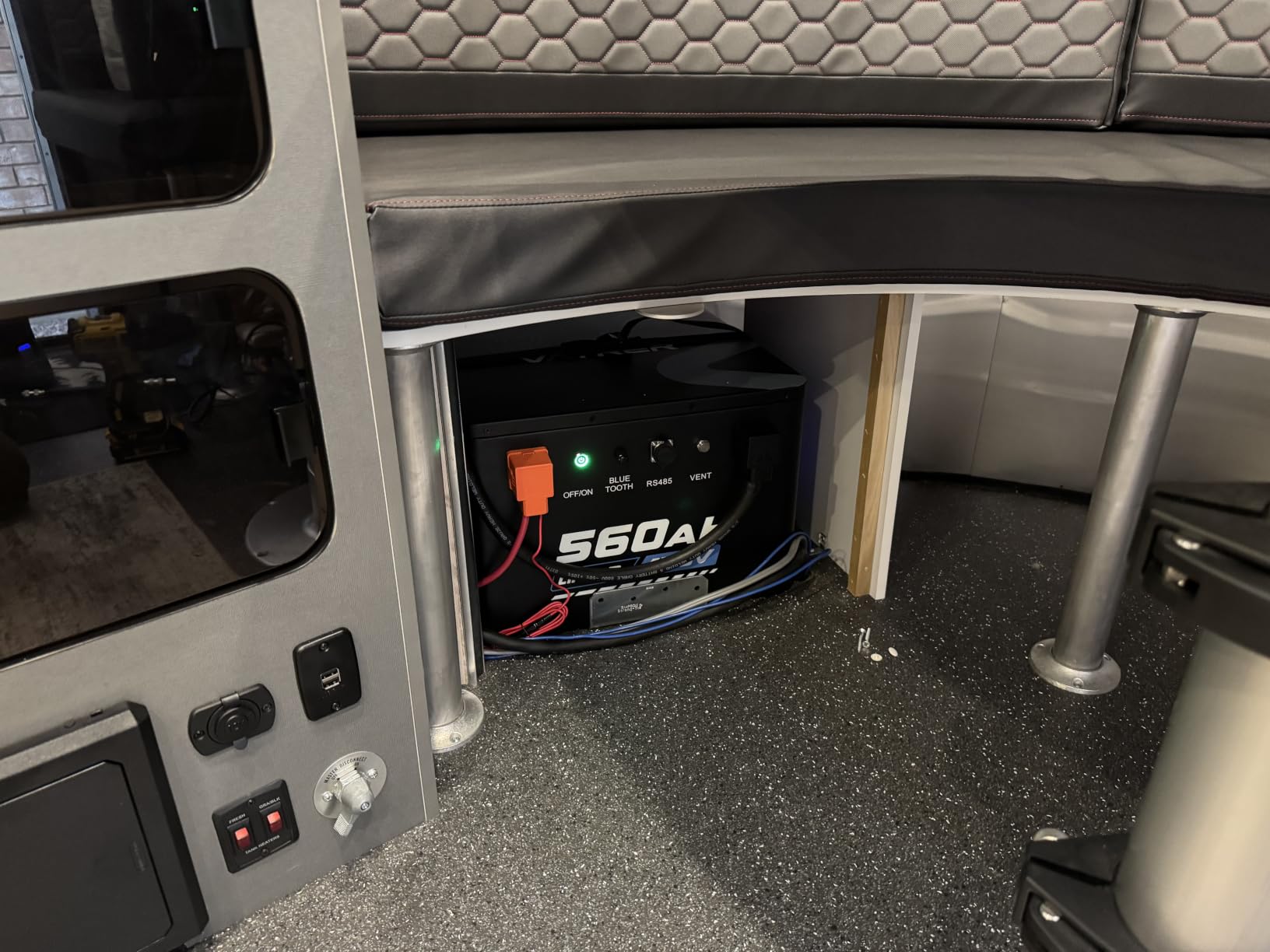 VATRER POWER 12.8V 460Ah Self-Heating LiFePO4 RV Battery, APP Monitoring | Built-in 300A BMS, Max. 3840W Load Power, 5880Wh Usable Energy, 5000+ Cycles Lithium Battery, Perfect for RV, Motorhomes customer photo 1