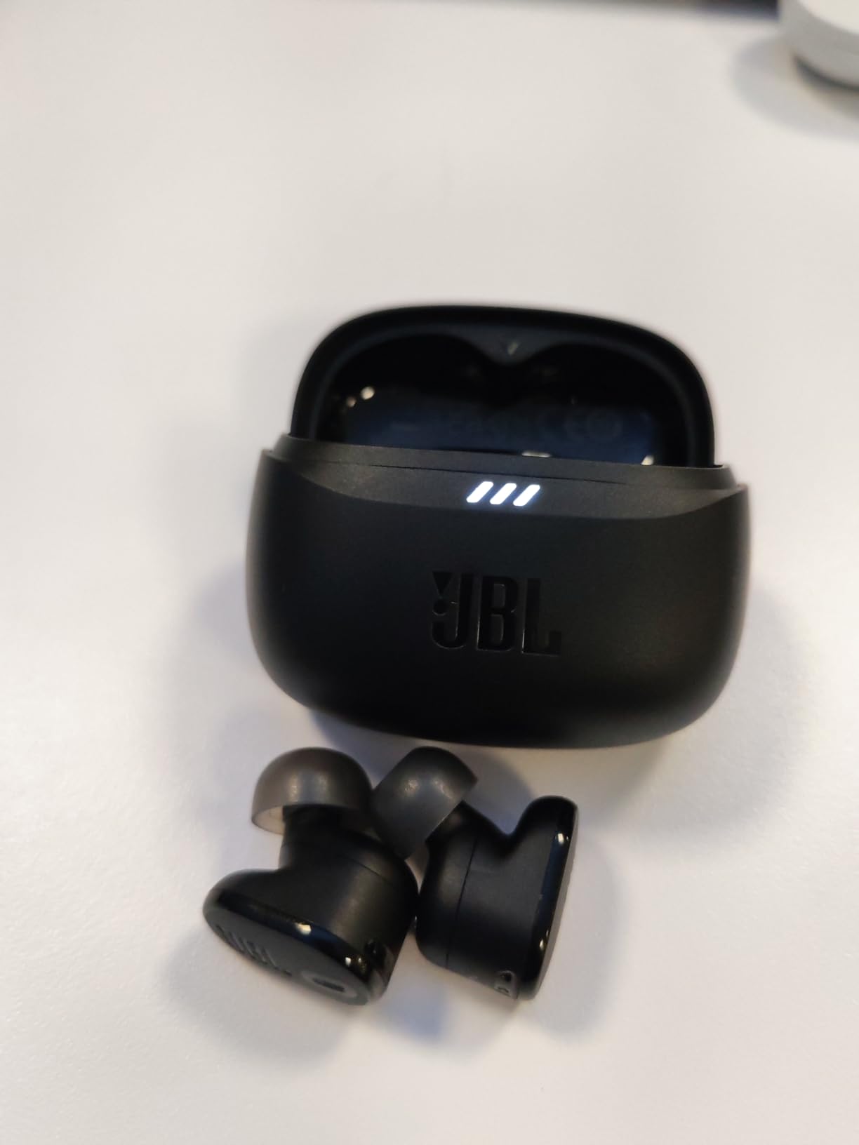 JBL Tune Buds 2 - Noise Cancelling Earbuds - Black | JBL Pure Bass Sound with Spatial Sound, Adaptive noise cancelling with Smart Ambient, Personi-Fi 30 customer photo 2