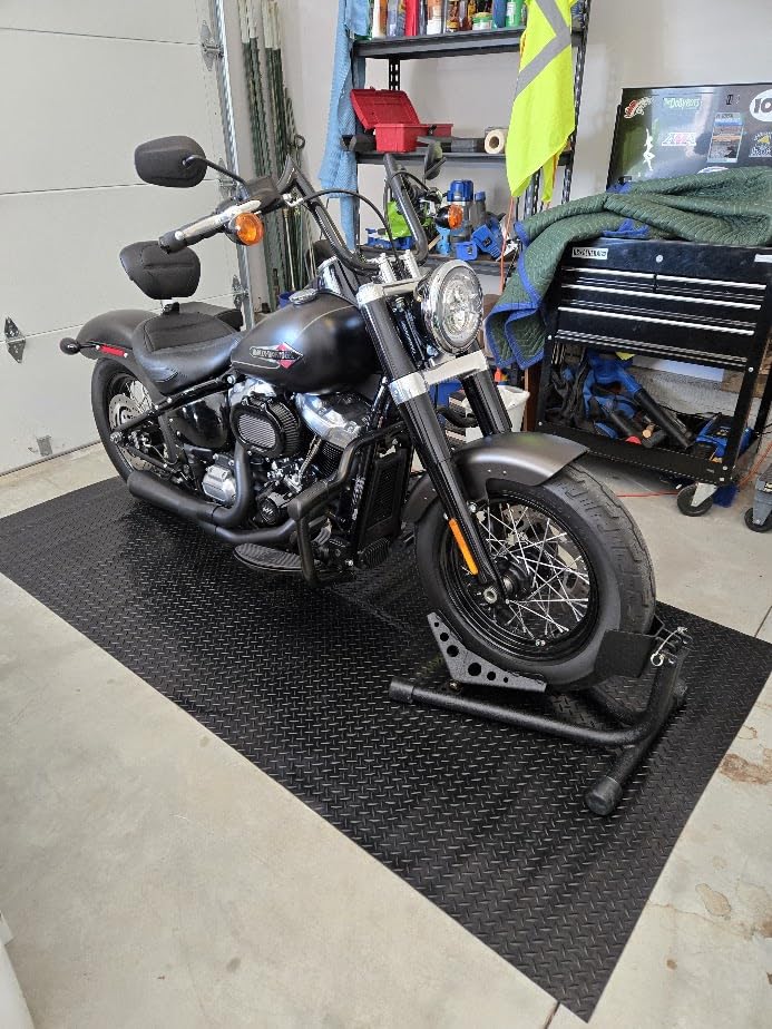 VEVOR Rubber Flooring Roll, 3 mm x 4 FT x 15 FT Diamond Plate Mat, Black customer photo 2