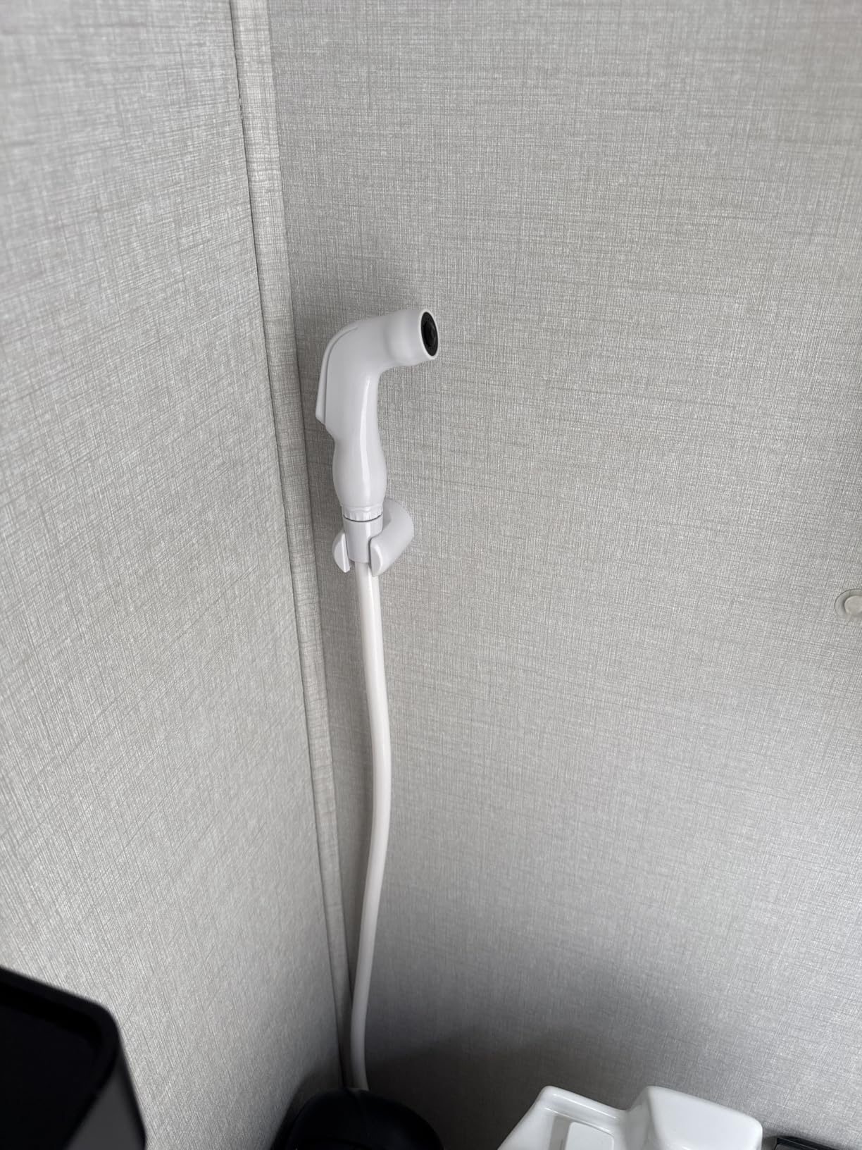SEAFLO Porcelain RV Toilet with Elongated Bowl, 19