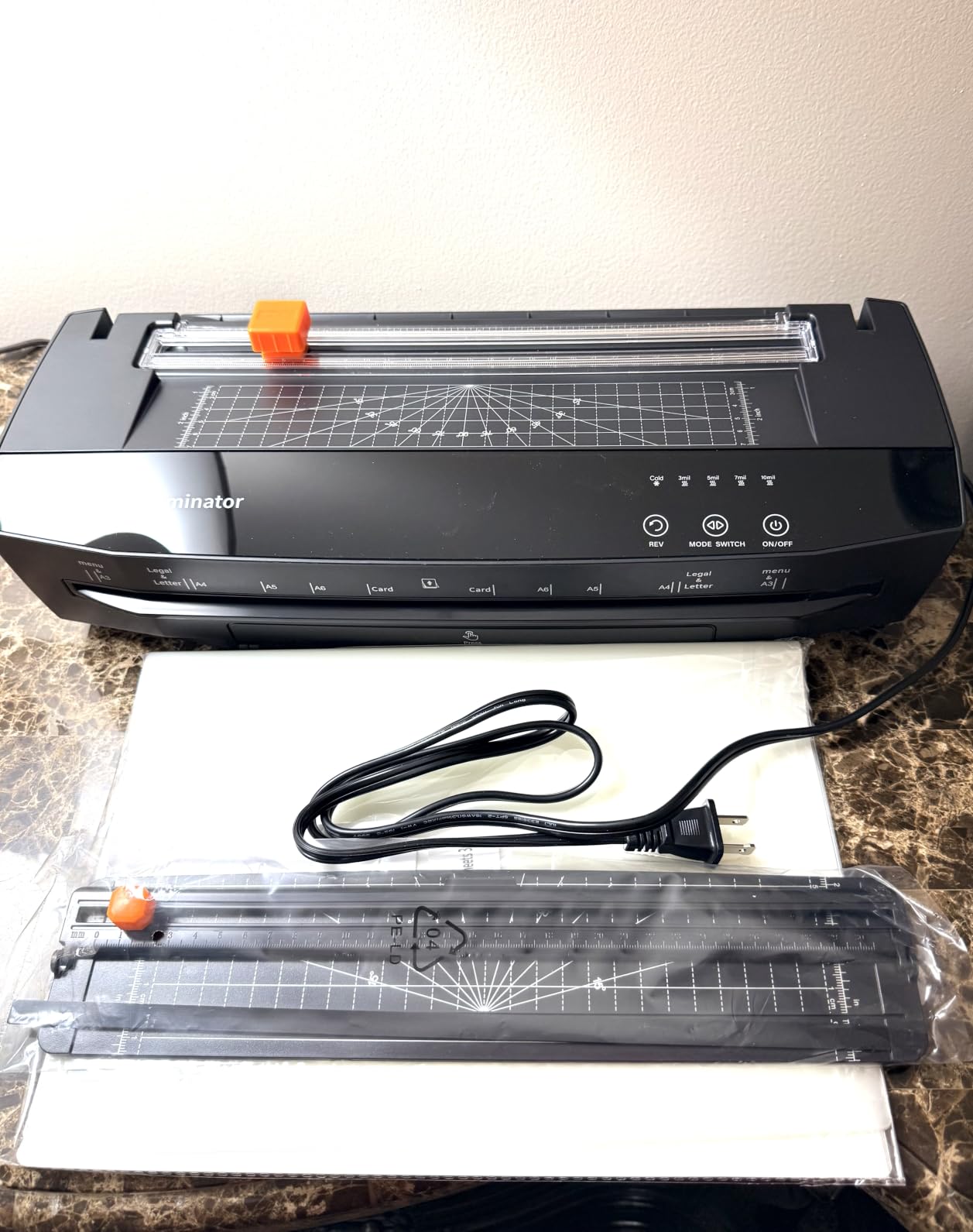 Qfun 3-10 Mil Thermal Laminator Machine 11x17 Heavy Duty customer photo 2