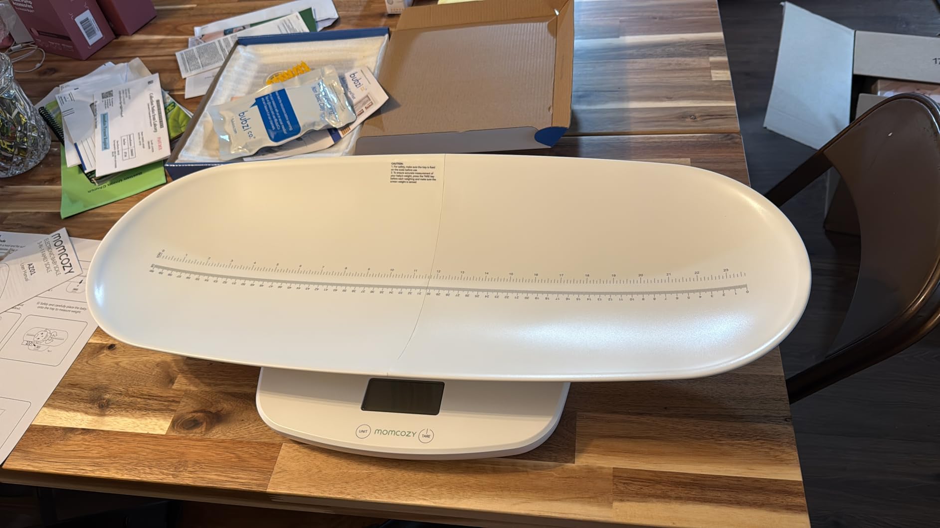 Momcozy Baby Scale, Weight, Height and Weighted Feeds, Removable Tray, | Multi-Function Digital Scale For Newborns, Adults and Pets With 5 Units, LED Screen, Auto-Off And Curved Removable Tray customer photo 1