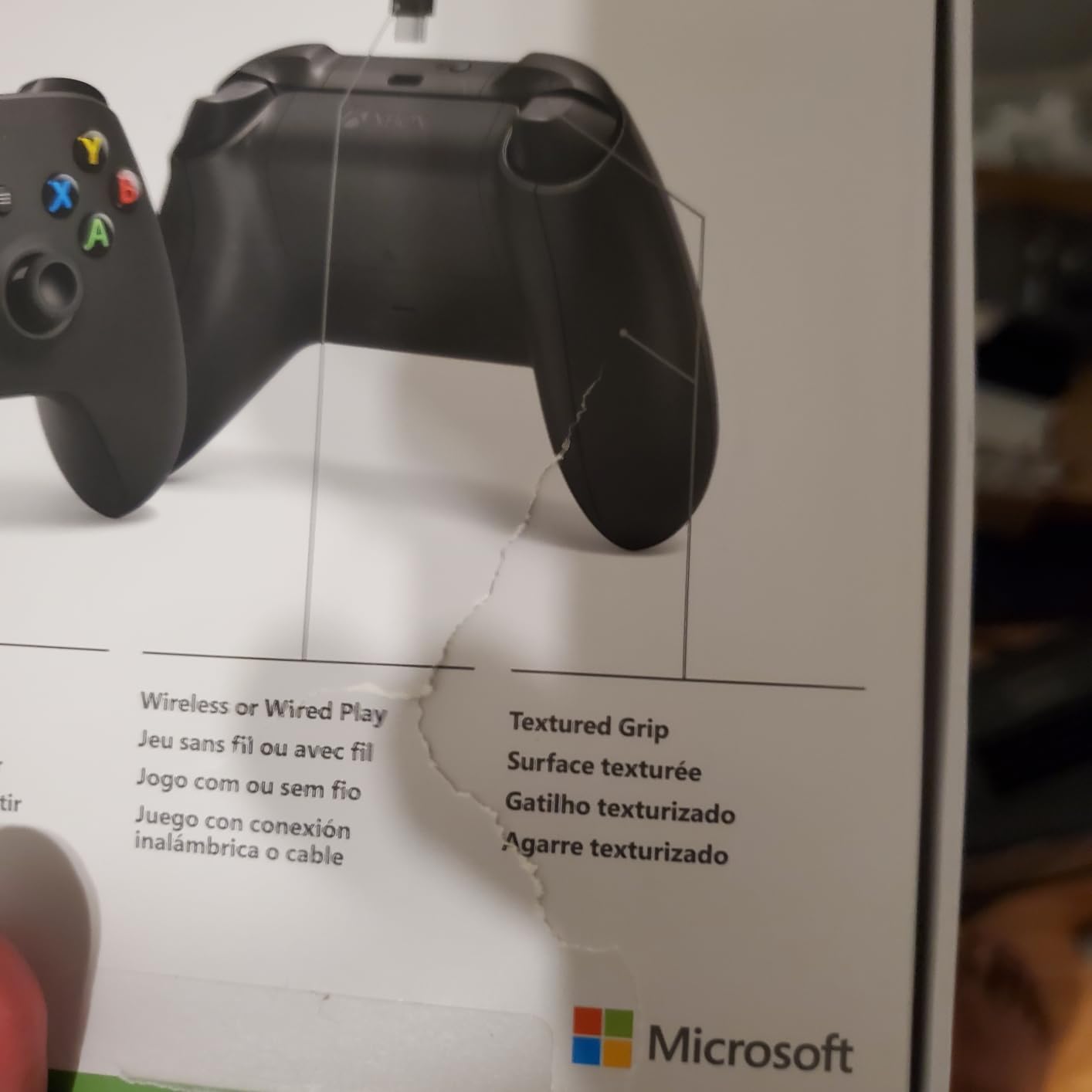 XBOX Wireless Gaming Controller + USB-C Cable | Carbon Black | Consoles, PCs, TVs, mobile, and more | Textured Grip | Wireless, Bluetooth, USB-C Connectivity customer photo 1