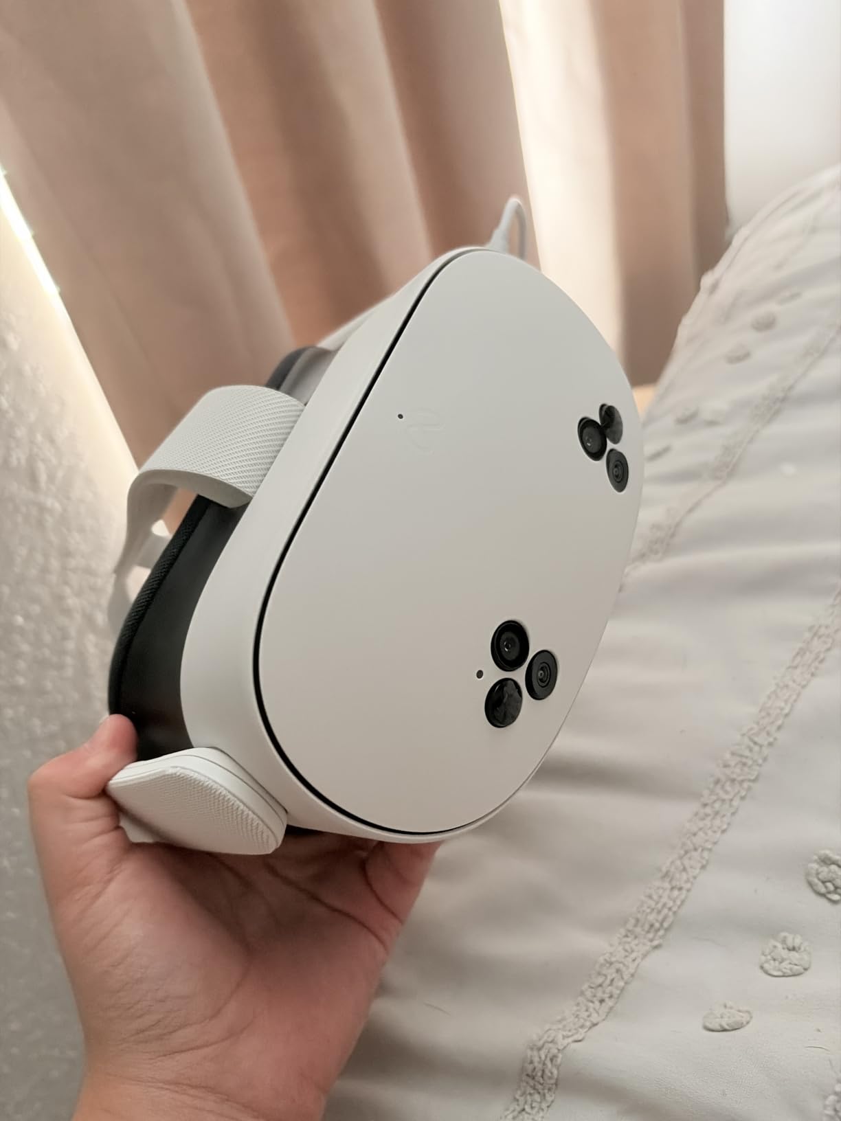 Meta Quest 3S 128GB | VR Headset - Thirty-Three Percent More Memory - Virtual Reality Without Wires - Access to 40+ Games with a 3-Month Trial of Meta Horizon+ Included (Renewed Premium) customer photo 1