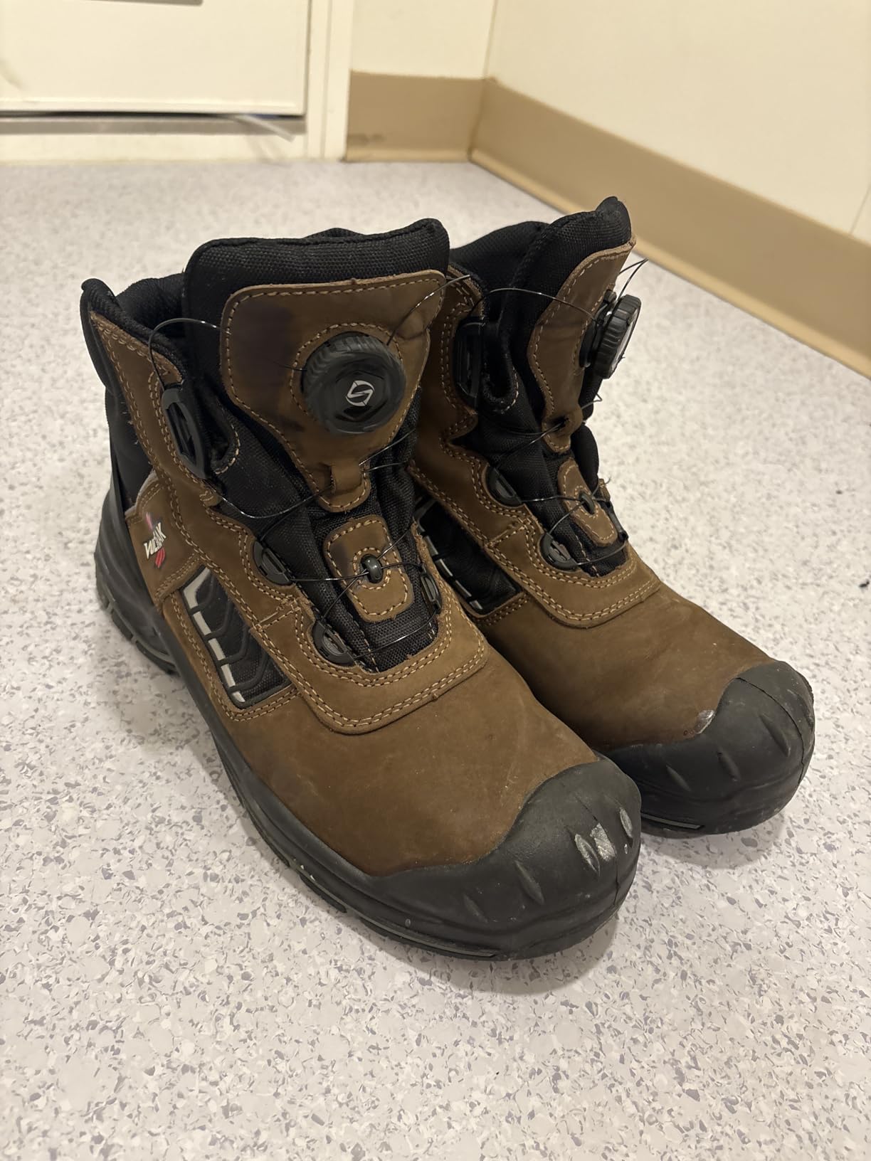 Composite Toe Work Boots for Men and Women - Exceeds Steel Toe Protection, Quick Fit System, Kevlar Puncture-Resistant Midsole, S3 HRO Certified, Heat-Resistant, Waterproof, Rubber Slip-Resistant Outsole, Safety Shoes for Industrial & Welding Use customer photo 1