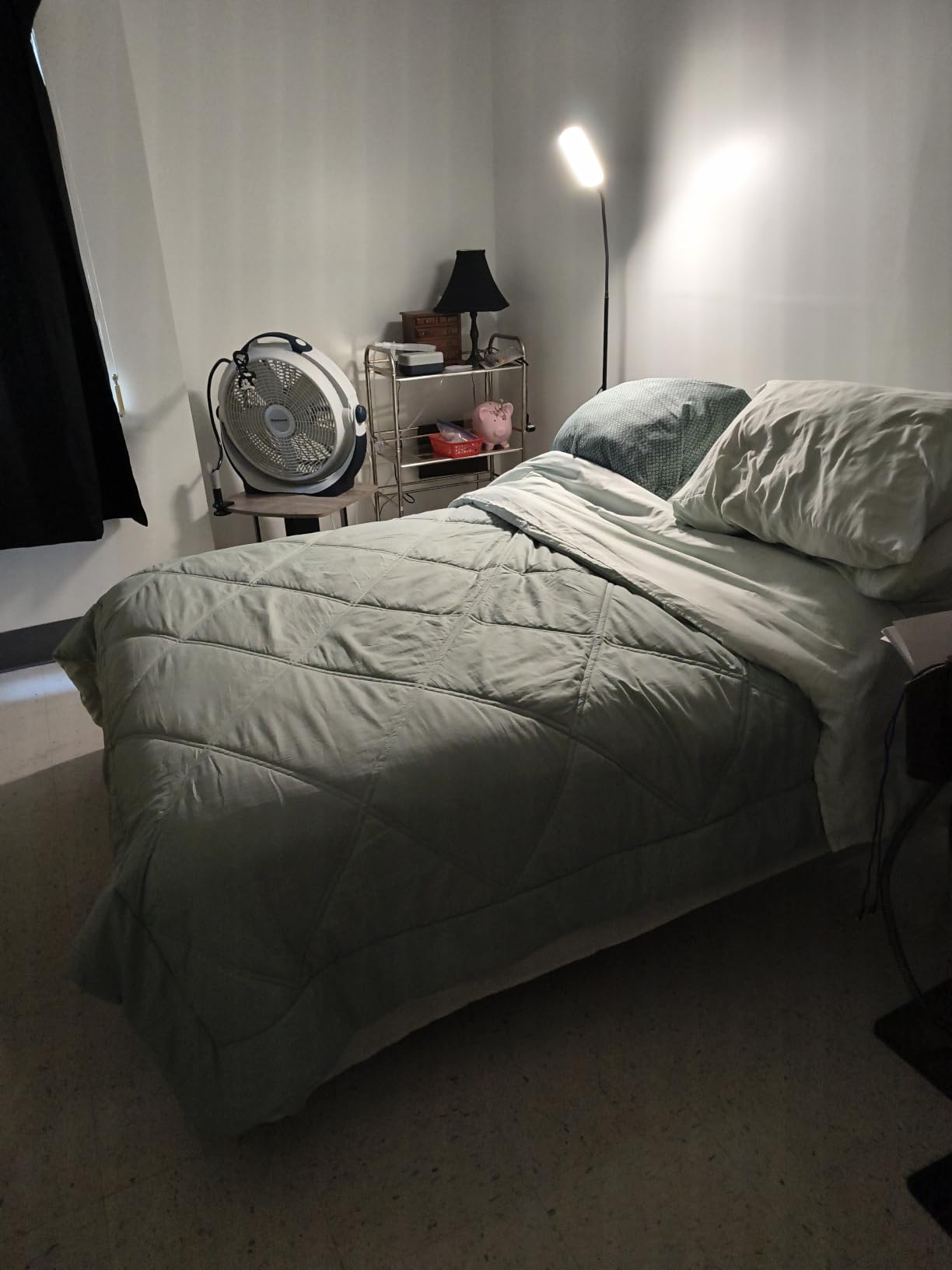 Joiedomi Queen Comforter Set with Sheets Black, 7 Pieces Queen Bed Set with 1 Down Alternative Comforter, 1 Flat Sheet, 1 Fitted Sheet, 2 Pillowcases and 2 Pillow Shams, Bed in a Bag for All Seasons customer photo 1