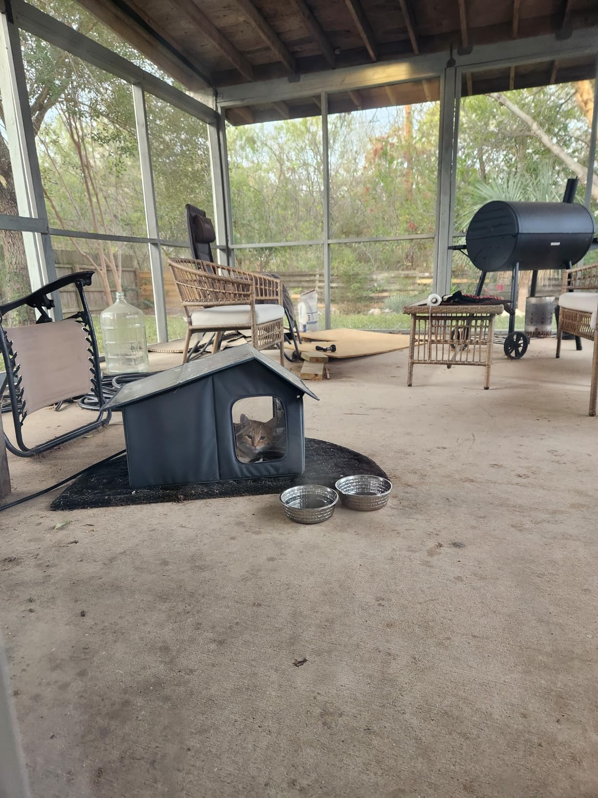 Weatherproof Heated Cat Houses for Outdoor Cats - Insulated Cat Shelter for Winter with Thermostatic Heating Pad and Escape Door, Warm Outside Pet House Gift for 1-2 Feral Cats (Black) customer photo 1