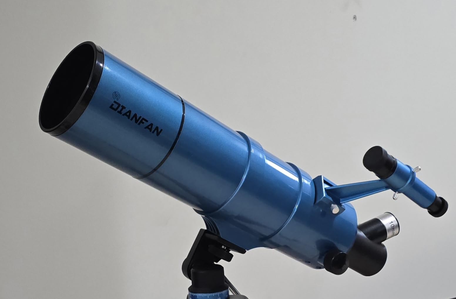 Telescope for Kids & Adults, 90mm Aperture 550mm Astronomical Professional Telescope for Adults High Powered, Portable Travel Telescopes for Beginners with Tripod & Adapter, Bag, Folding Stool customer photo 1