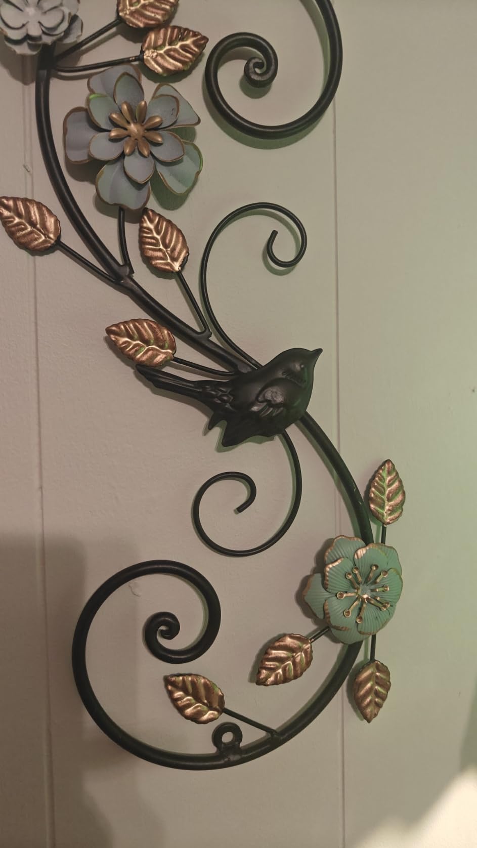 Birminwind 3D Metal Flower Wall Art: 2pcs Vintage Floral Wall Decor with Leaves Bird for Room - 15.16