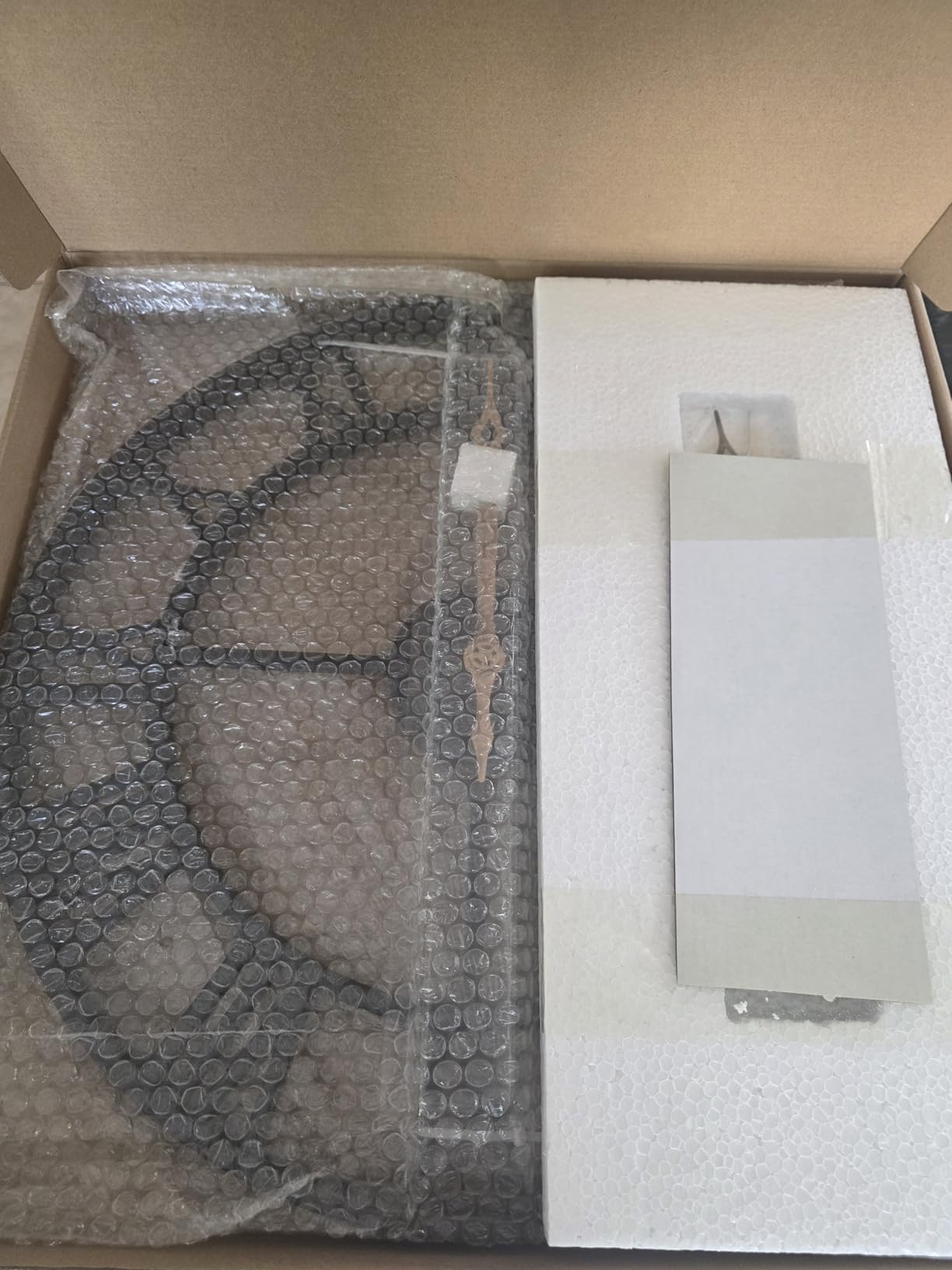 36 Inch Extra Giant Oversized Large Wall Clocks for Living Room Decor, Big Black Roman Numerals Metal Wall Clocks for Bedroom, Kitchen, Office, Housewarming Gift customer photo 1