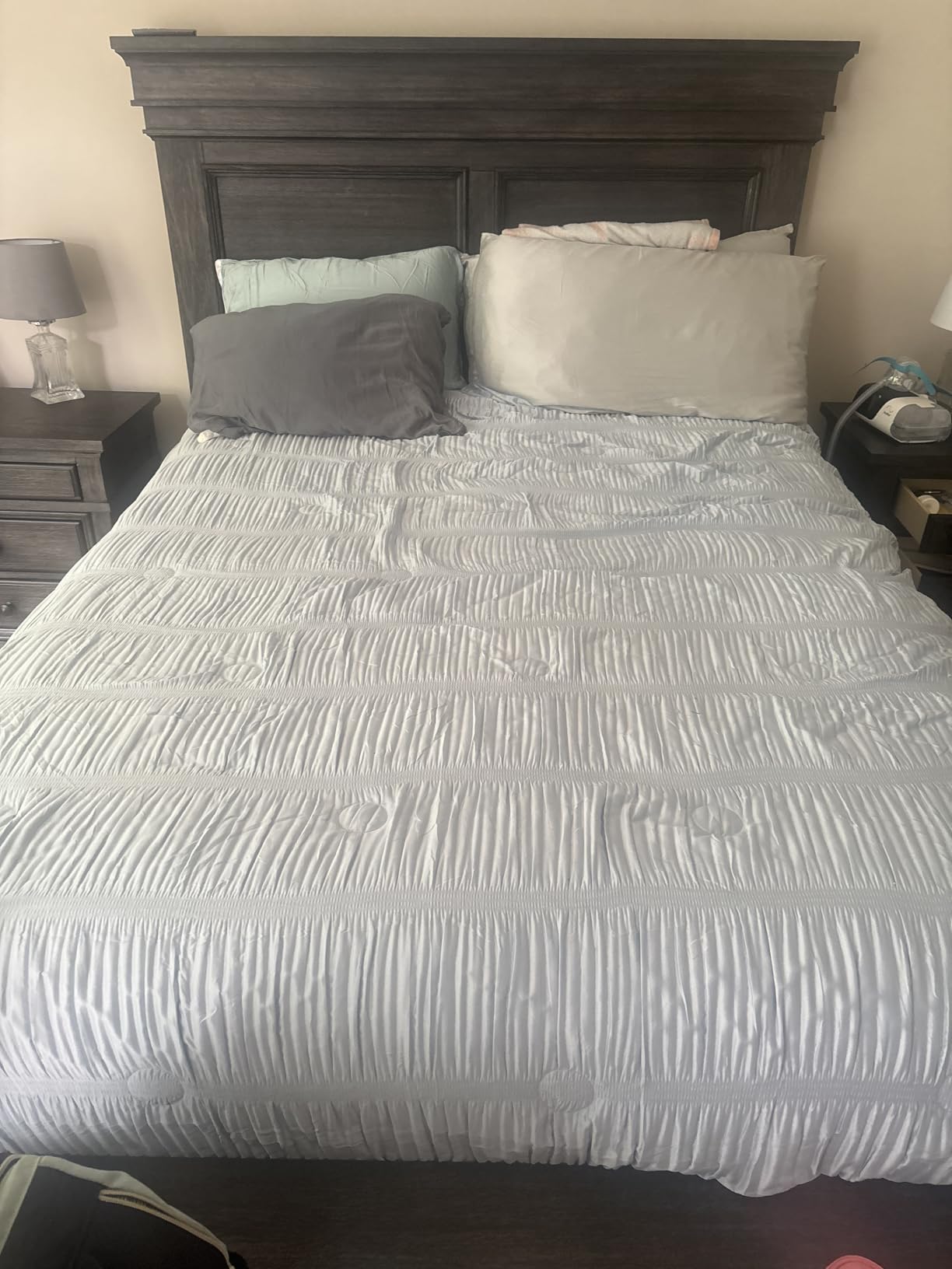 Snuggle Sac Cooling Comforter Queen Size - Q-Max 0.43 Striped Cooling Blanket for Hot Sleepers & Night Sweats, Light Breathable Summer Blanket, Dual-Sided Silk-Smooth, 90x90 Inches, Haze Blue customer photo 1